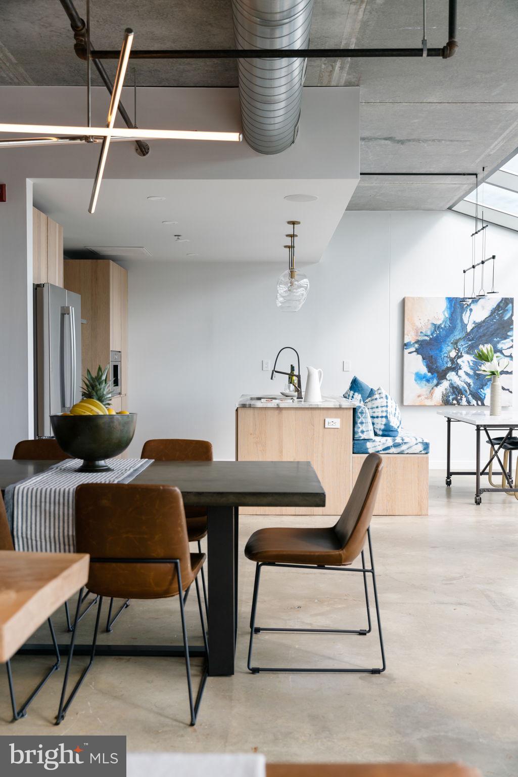 AVENUE OF THE ARTS - Residential