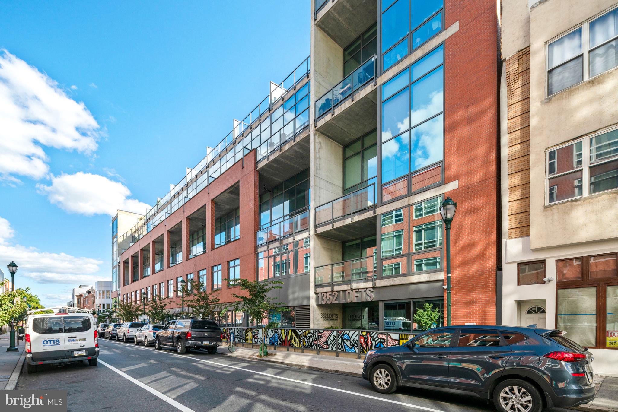 AVENUE OF THE ARTS - Residential