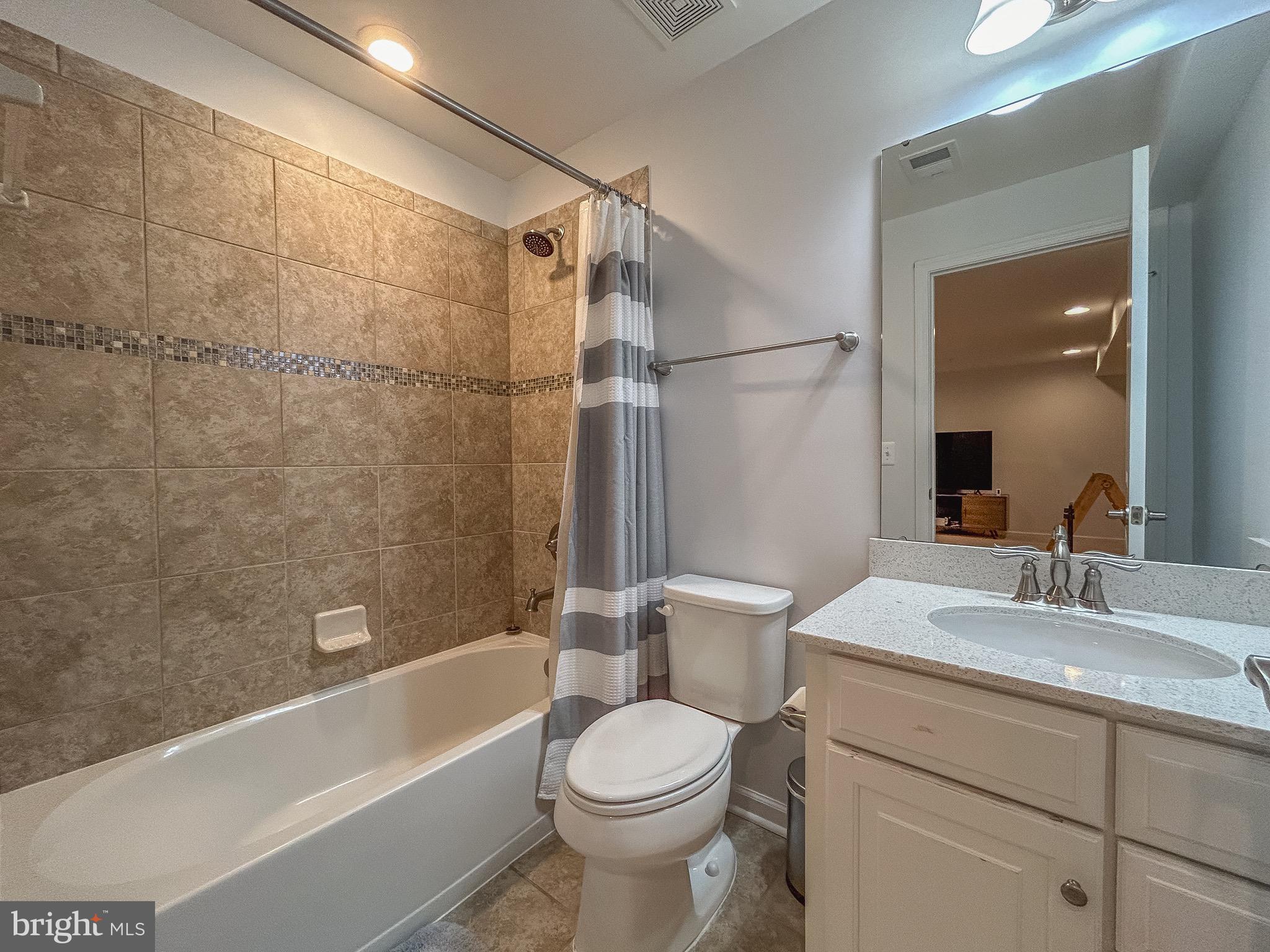 POTOMAC SHORES - Residential Lease