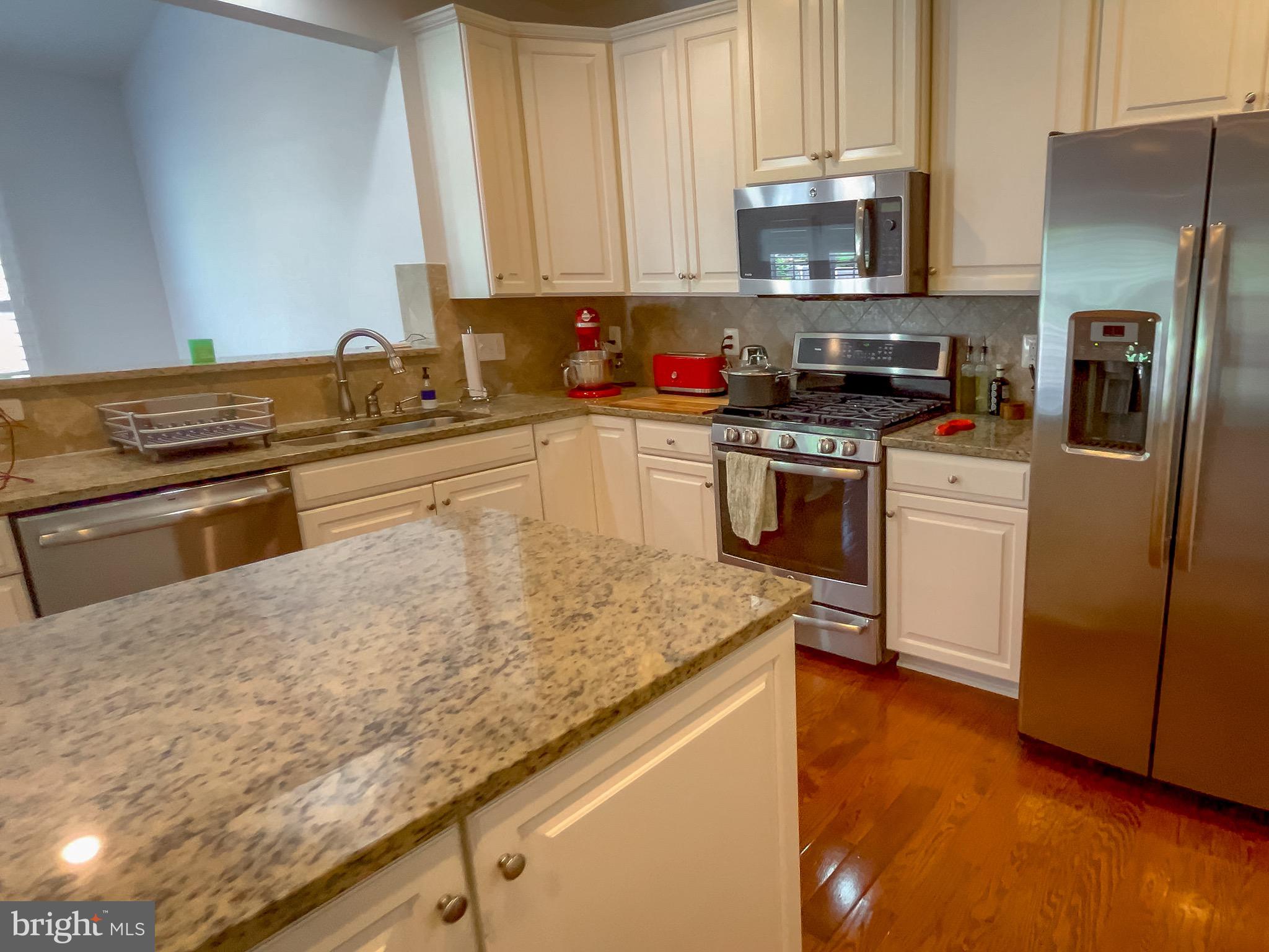 POTOMAC SHORES - Residential Lease