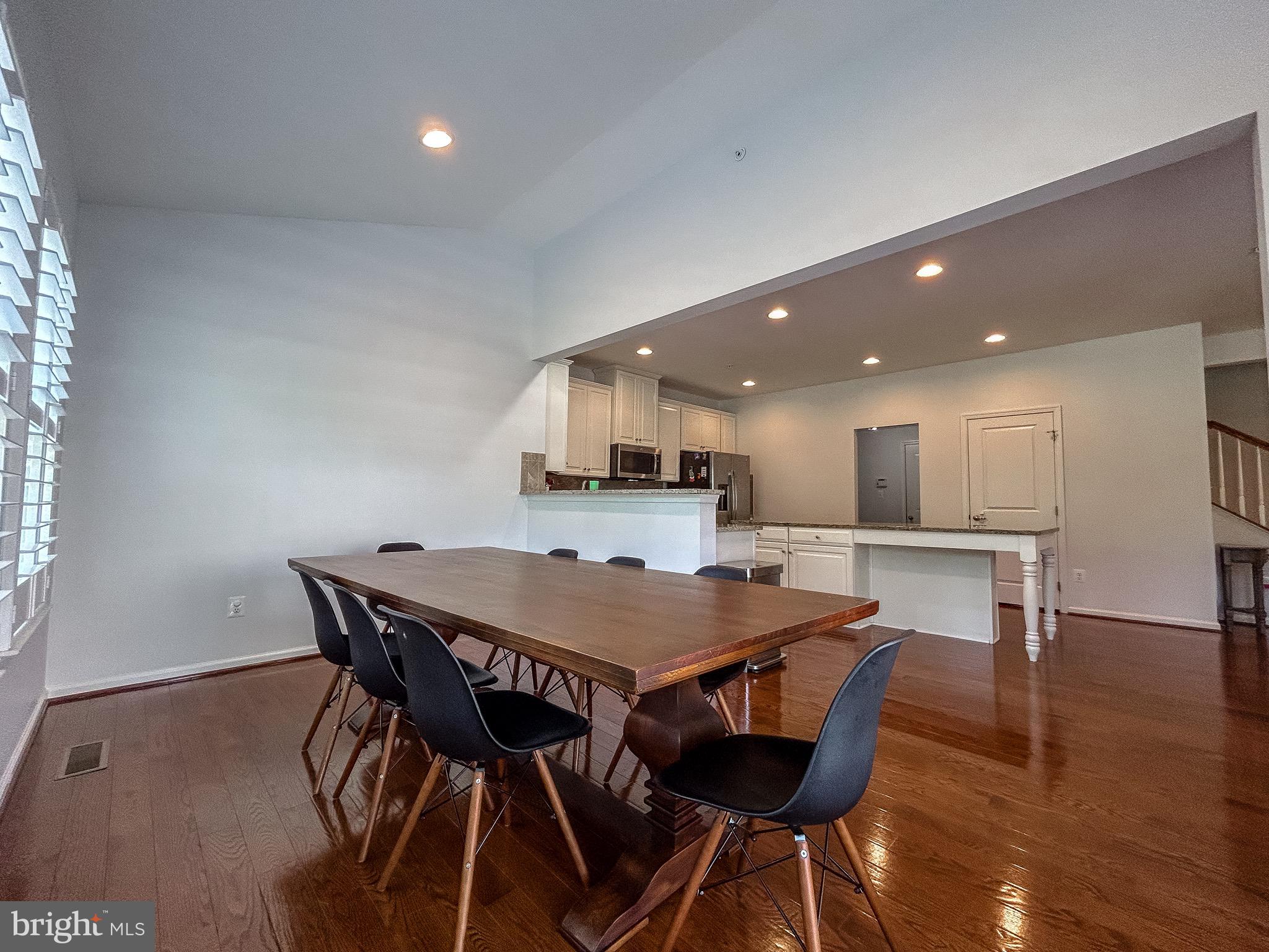 POTOMAC SHORES - Residential Lease