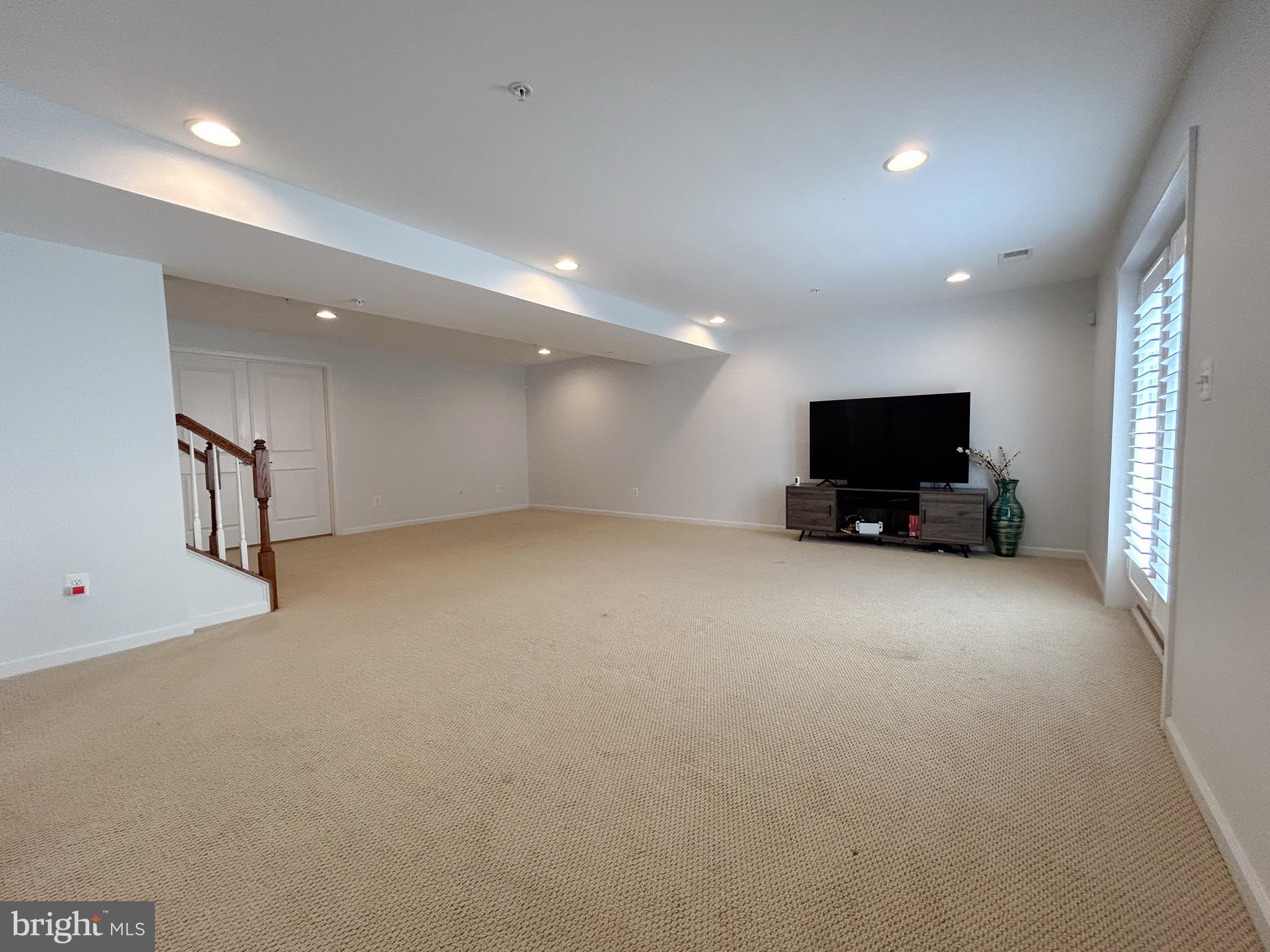 POTOMAC SHORES - Residential Lease