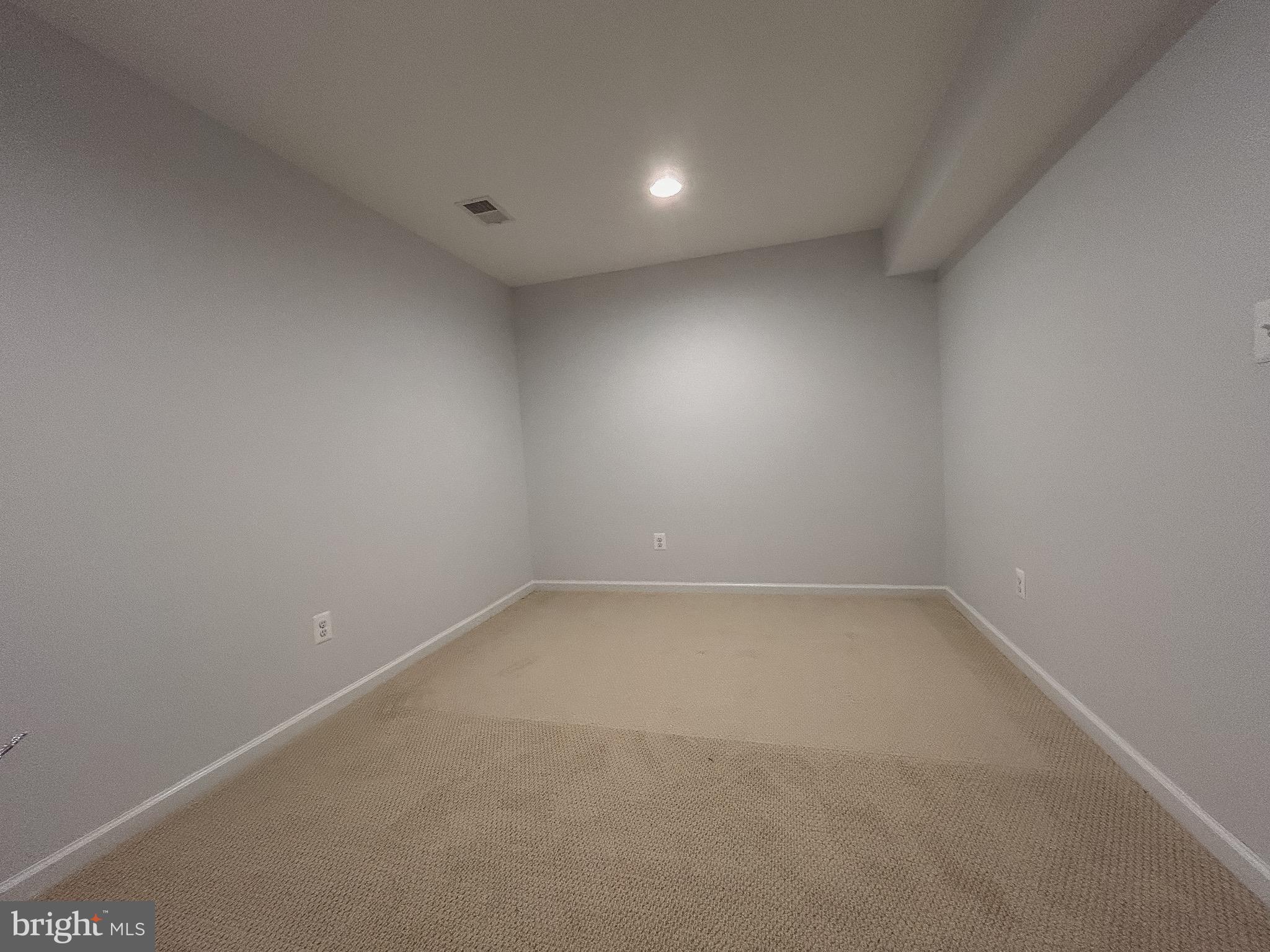 POTOMAC SHORES - Residential Lease