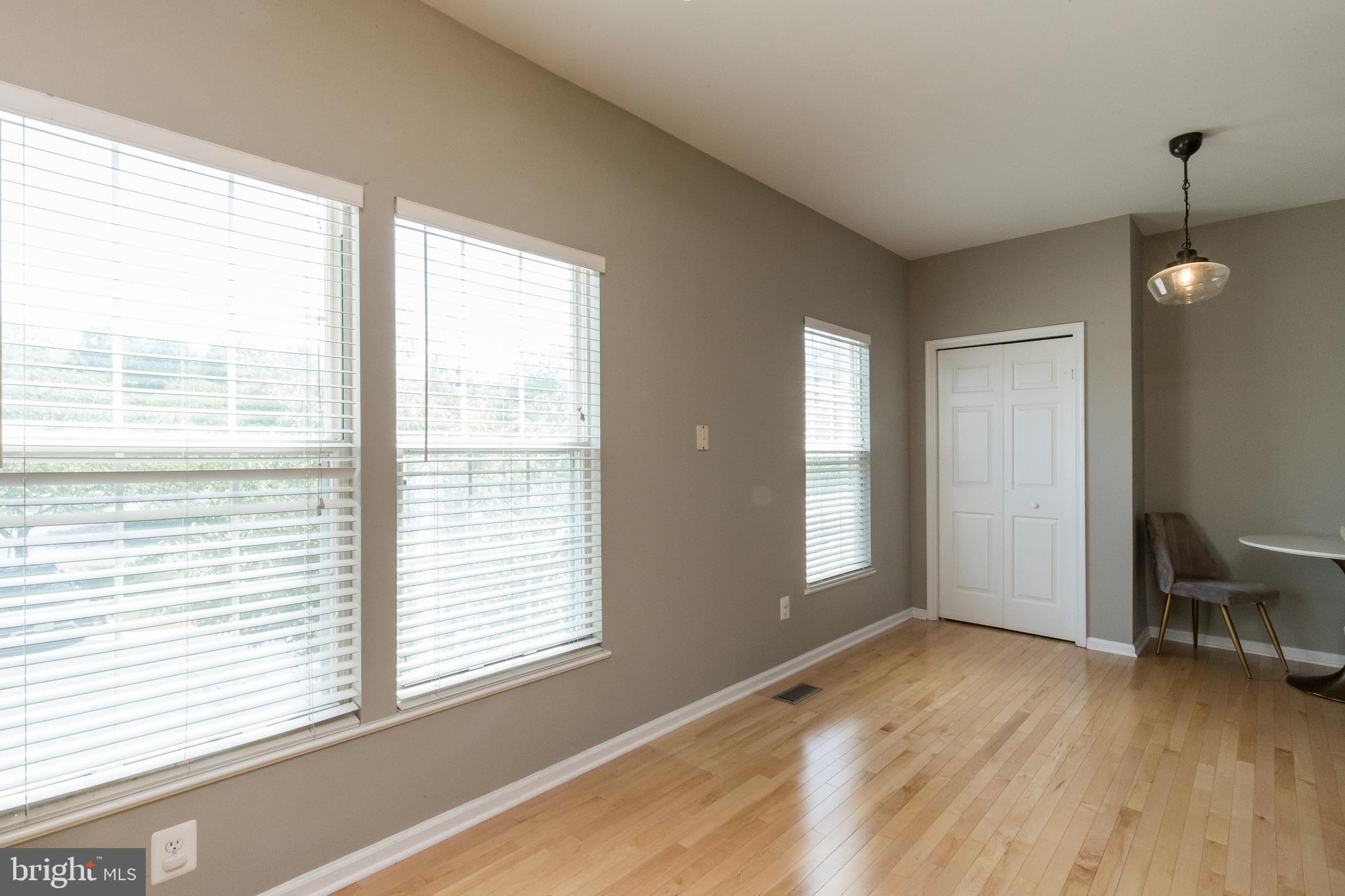 CENTRE RIDGE - Residential