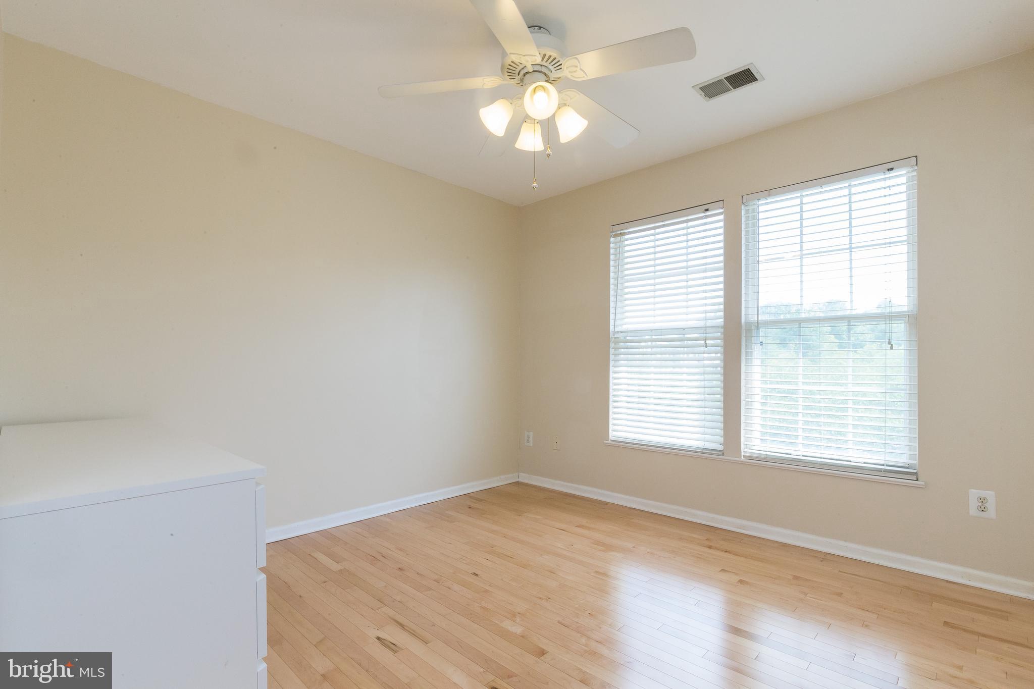 CENTRE RIDGE - Residential