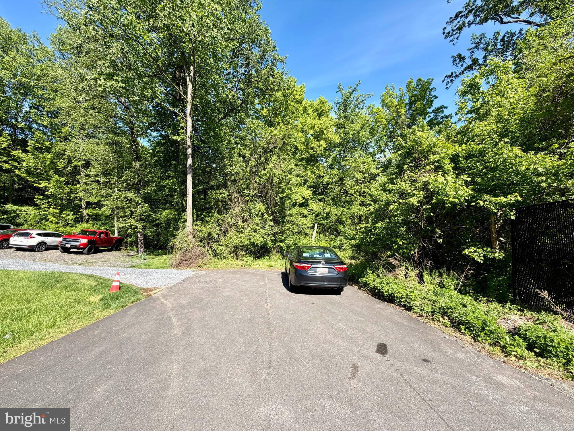 LINTHICUM HEIGHTS - Commercial Sale