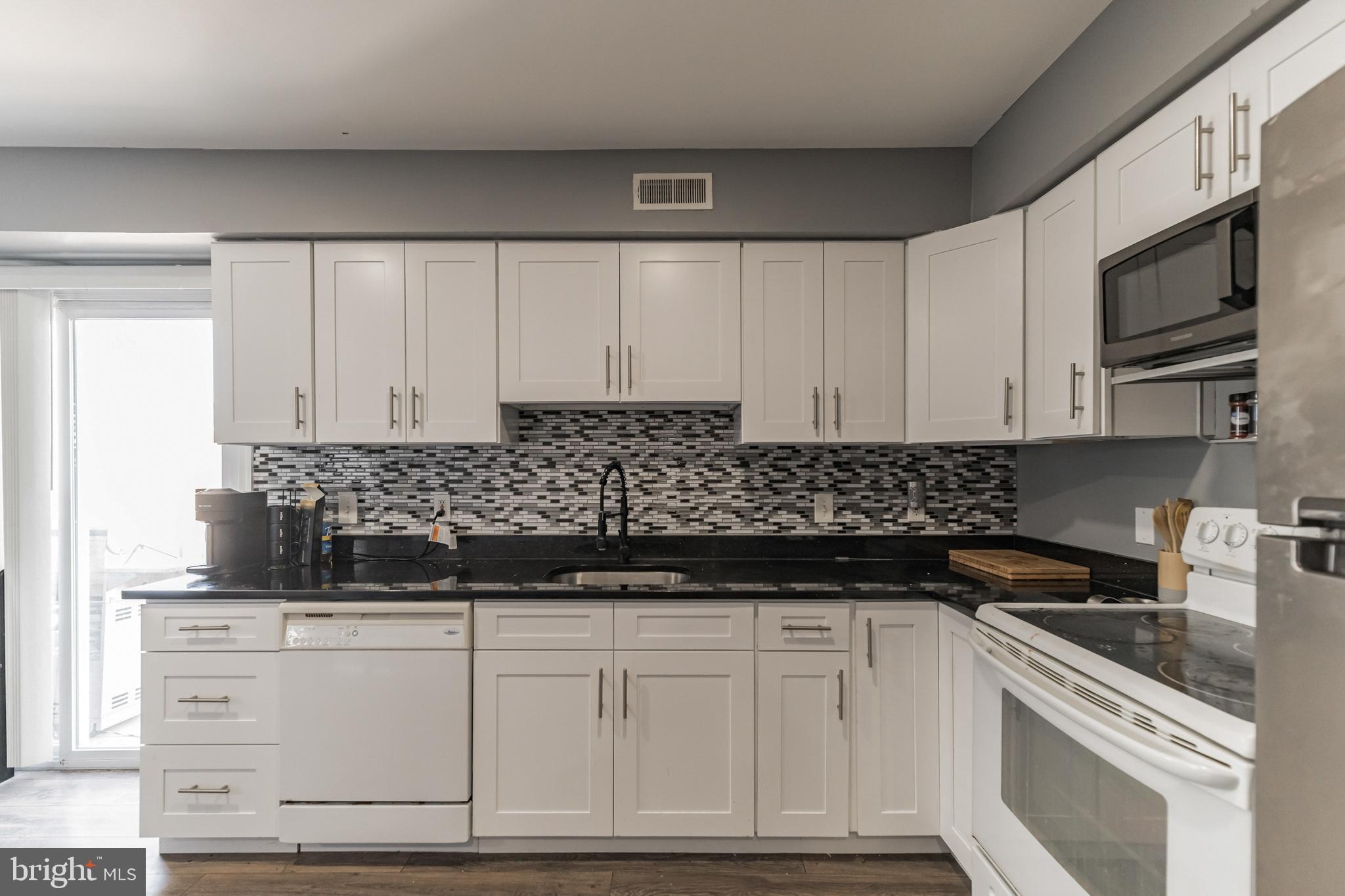 STAFFORD MEADOWS - Residential