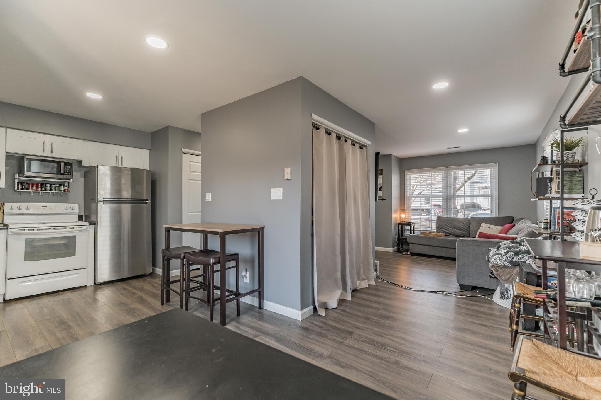 STAFFORD MEADOWS - Residential