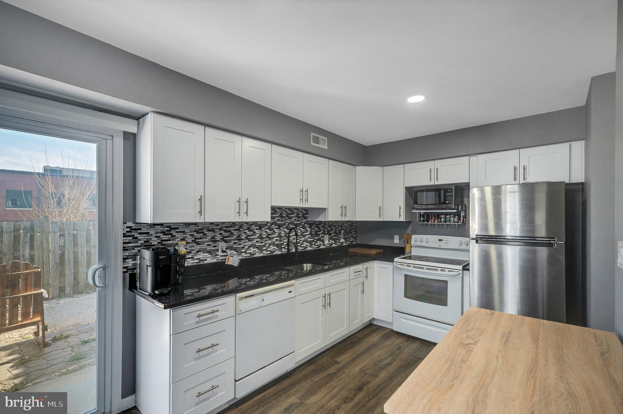 STAFFORD MEADOWS - Residential