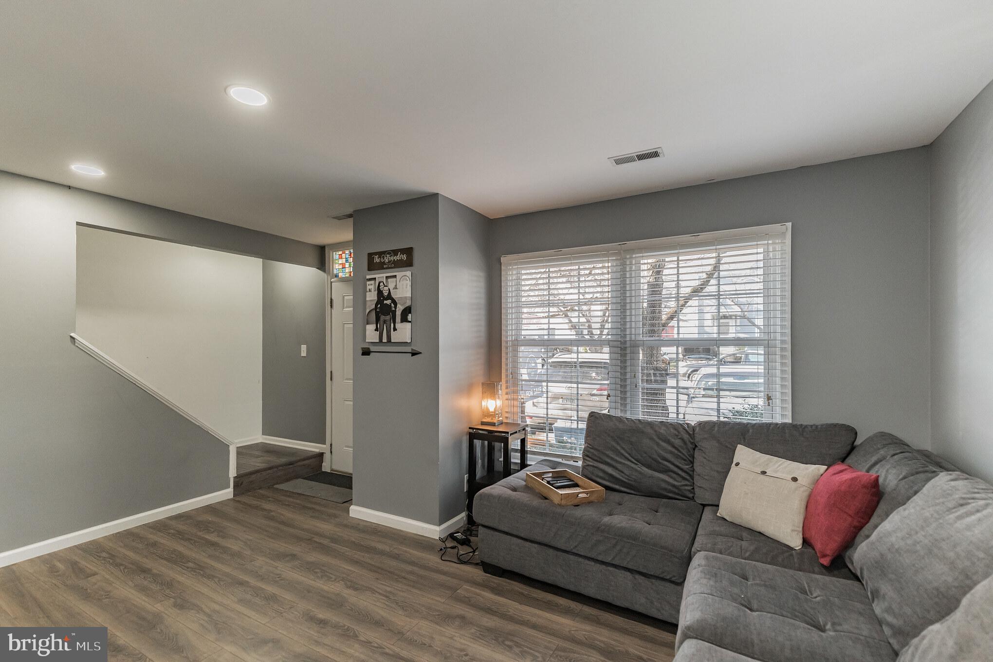 STAFFORD MEADOWS - Residential