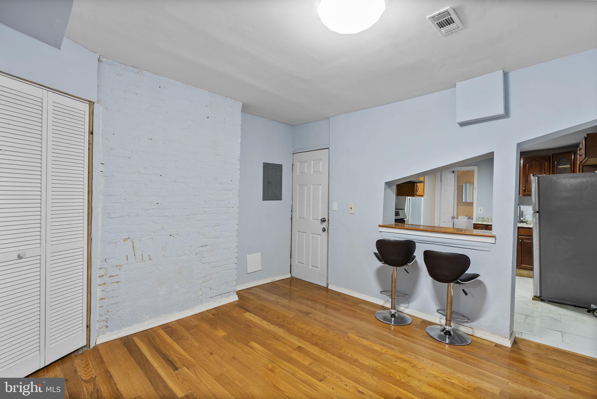 Welcome to 1818 E Pratt St, a charming rental in the heart of Baltimore’s historic Upper Fells Point neighborhood. This spacious home offers a perfect blend of city convenience and classic Baltimore character. Step inside to find bright living spaces, tall ceilings, and an open flow that’s ideal for both relaxing and entertaining. The kitchen features modern updates with ample cabinet space and direct access to the rear outdoor area—perfect for morning coffee or evening gatherings. Upstairs you’ll find comfortable bedrooms with generous closet space and natural light. Enjoy the convenience of in-home laundry and updated baths.
Located just blocks from Patterson Park, Johns Hopkins, and the restaurants and shops of Fells Point and Canton, this home keeps you close to everything while offering the comfort of a residential street. Easy access to commuter routes, downtown, and the waterfront make this an unbeatable location.
Don’t miss the opportunity to call this home yours—schedule a showing today!