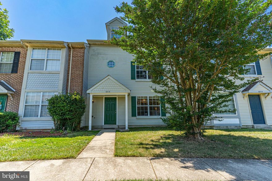 Freshly painted with NEW Carpet through out! Great 3 level townhome with 2 master bedrooms! Top floor is all 1 bedroom and a full bath with a huge walk in closet.  2nd level features 3 more bedrooms, 1 with en-suite and another full bath, lower level offers large kitchen with eat-in area, extra large living room area and dining room space.  Rear fenced in courtyard, parking in rear of property.  Front door opens to common area with playground.  Centrally located in Waldorf, close to shopping, schools, restaurants and so much more! Community offers pool, community center, playgrounds, walking trails, and lake for catch n release fishing or just enjoying nature.