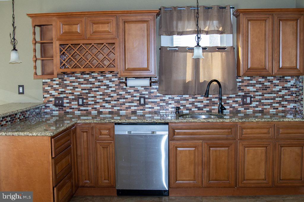 FEASTERVILLE HGTS - Residential