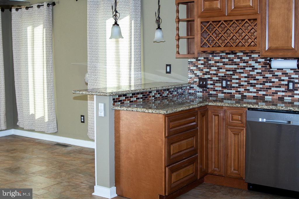 FEASTERVILLE HGTS - Residential