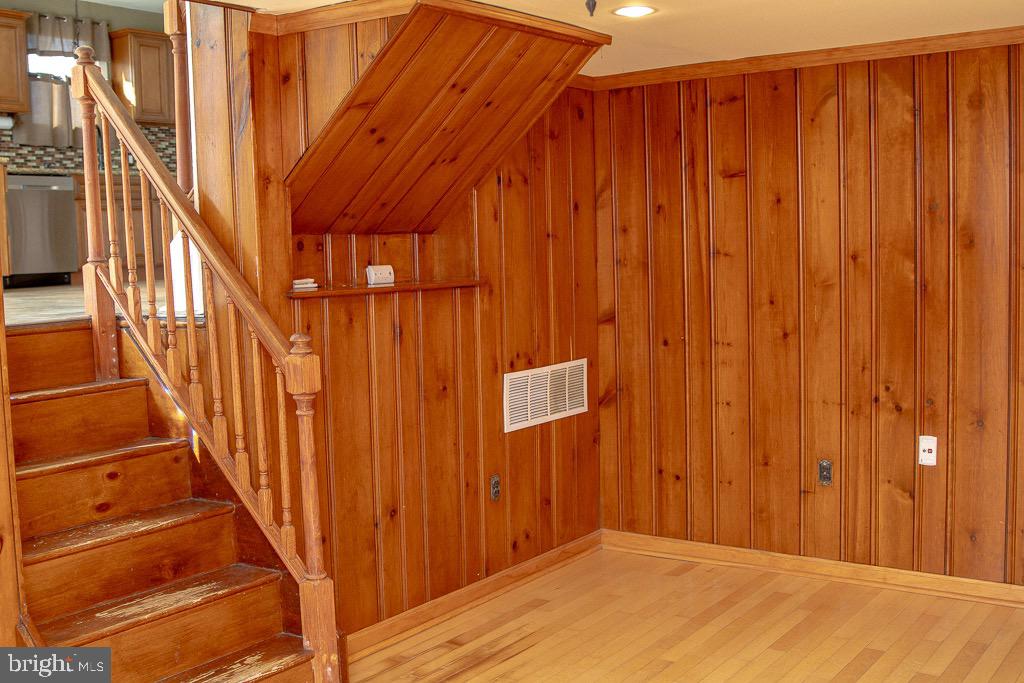 FEASTERVILLE HGTS - Residential