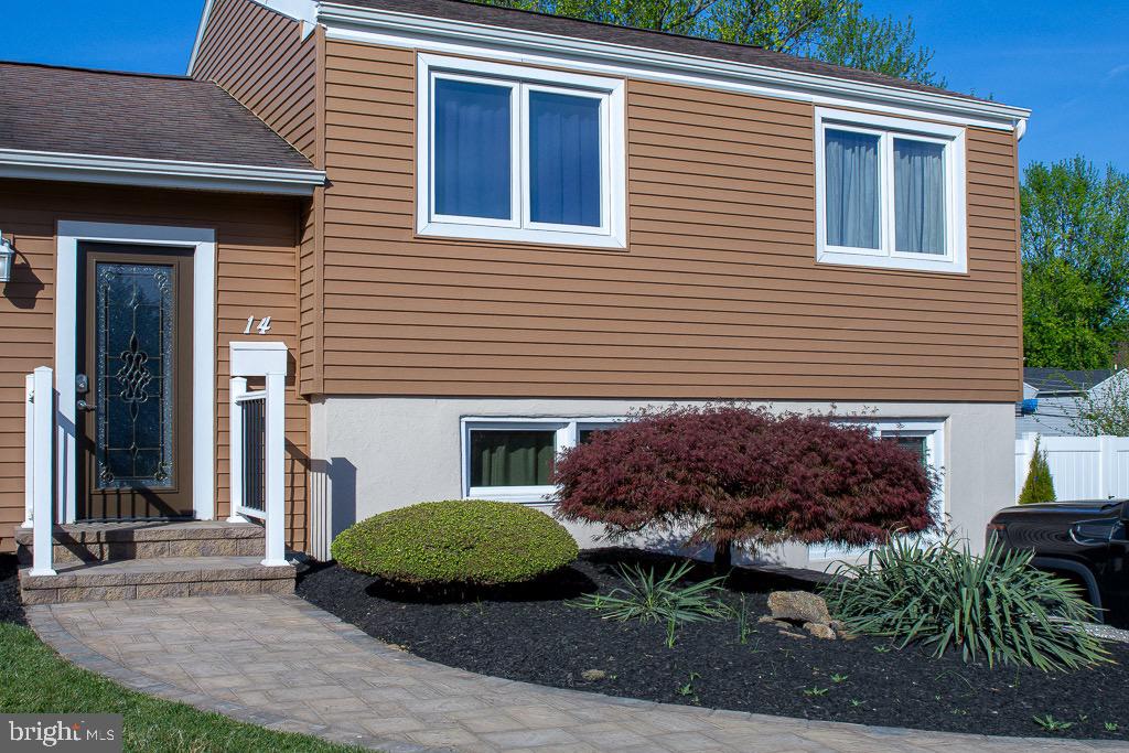 FEASTERVILLE HGTS - Residential