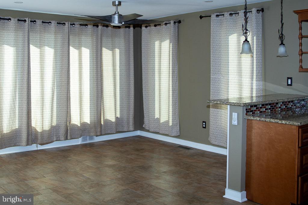 FEASTERVILLE HGTS - Residential