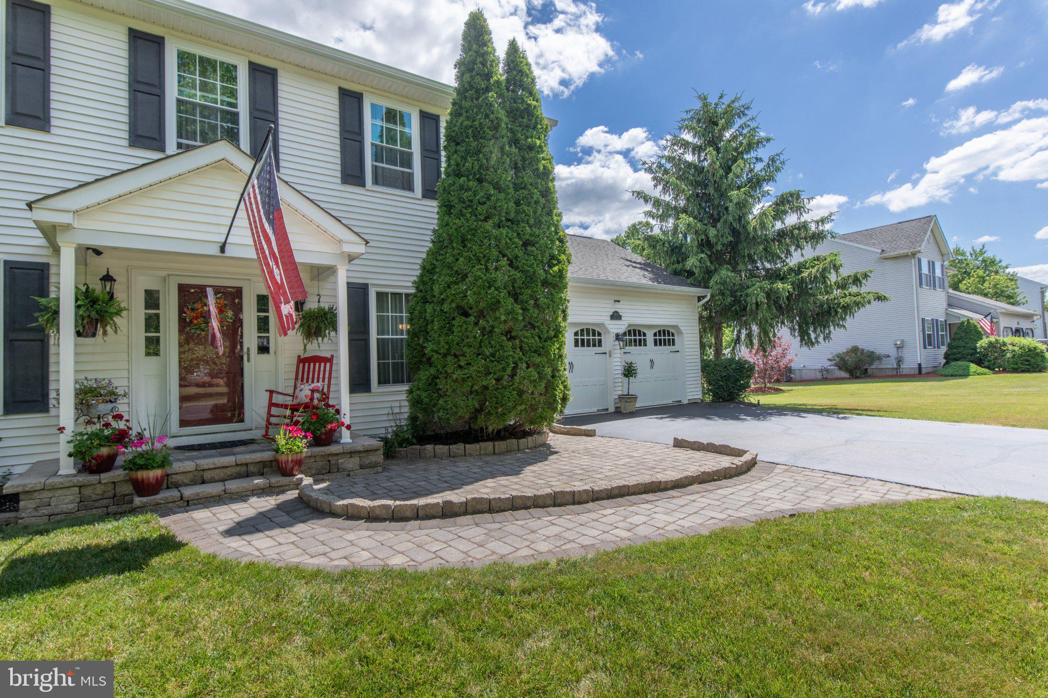 2213 CLAYMONT DRIVE