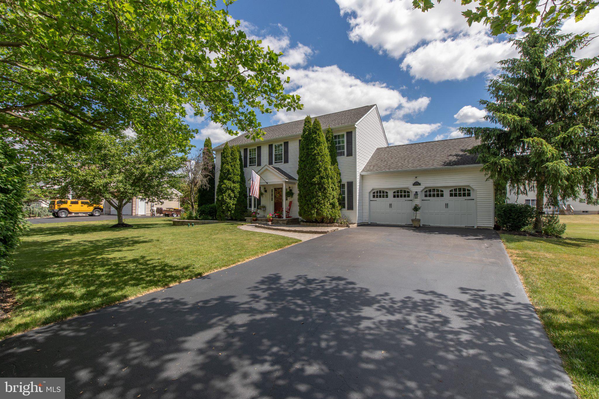 2213 CLAYMONT DRIVE
