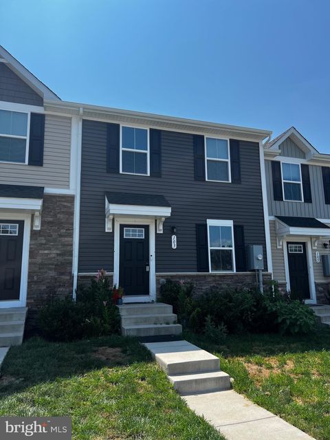 Townhouse For Sale - 103 Williams Street<br/> STRASBURG, VA 22657