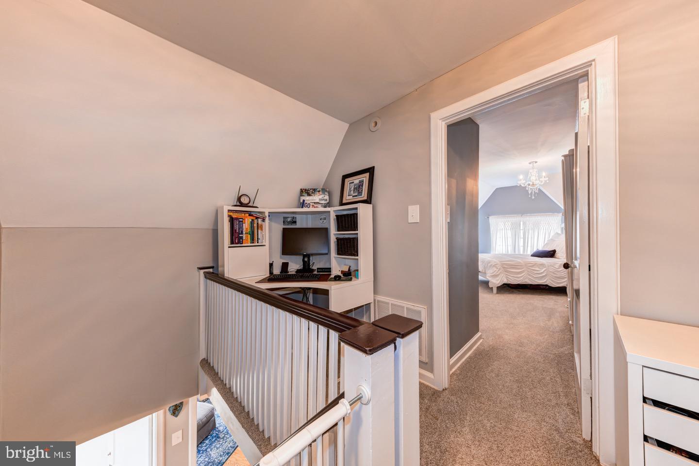 CHESTNUT HILL - Residential