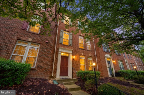 Photo of 2205 Potomac Club Parkway, WOODBRIDGE, VA 22191 (MLS # VAPW2130338)