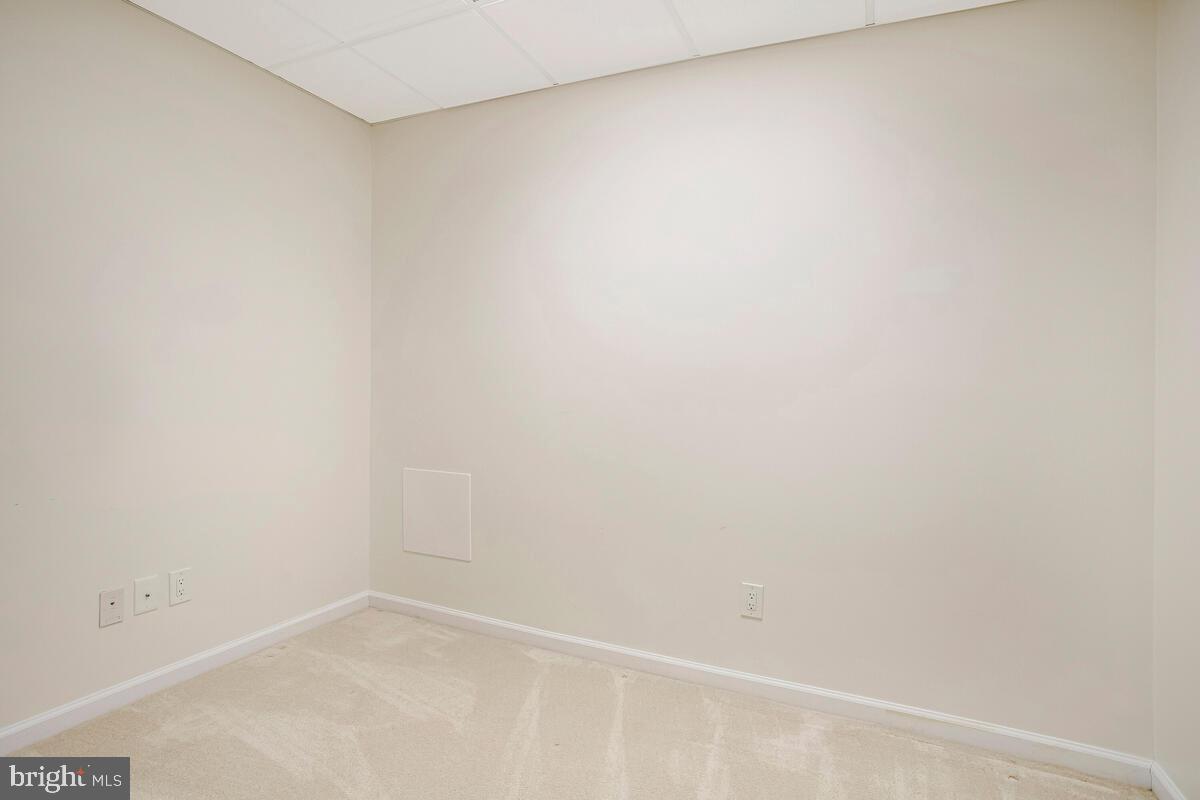 BURLEIGH MANOR - Residential