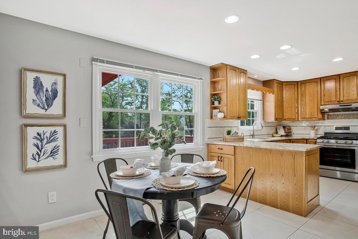 BURLEIGH MANOR - Residential