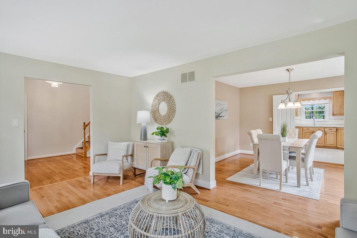 BURLEIGH MANOR - Residential