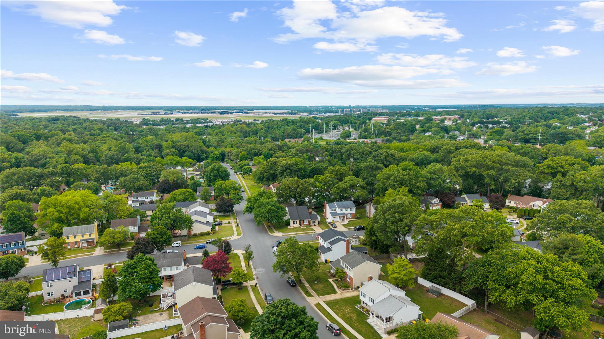 LINTHICUM OAKS - Residential