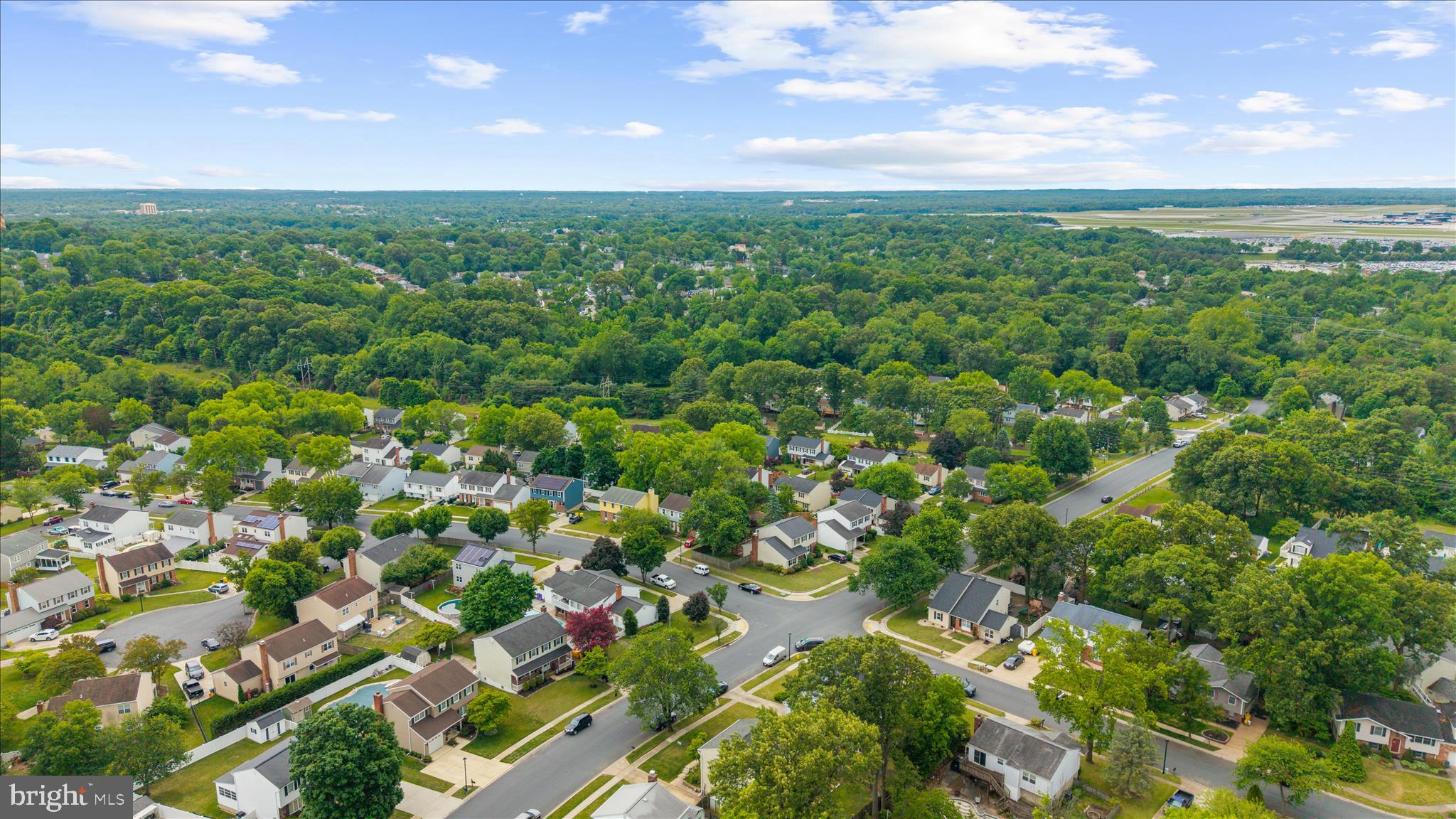 LINTHICUM OAKS - Residential