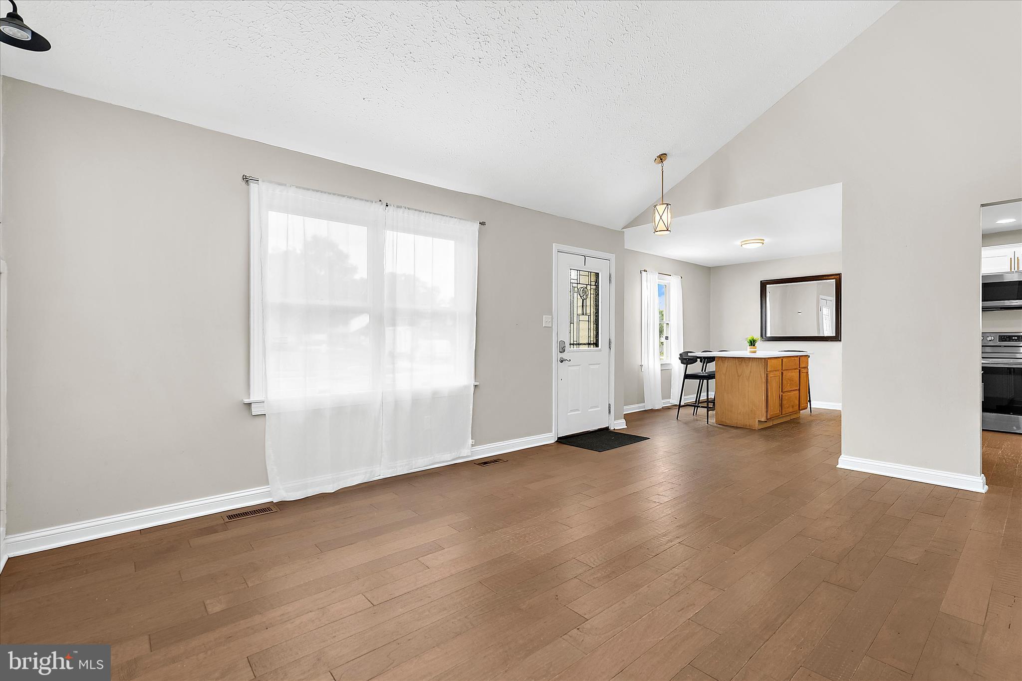 LINTHICUM OAKS - Residential