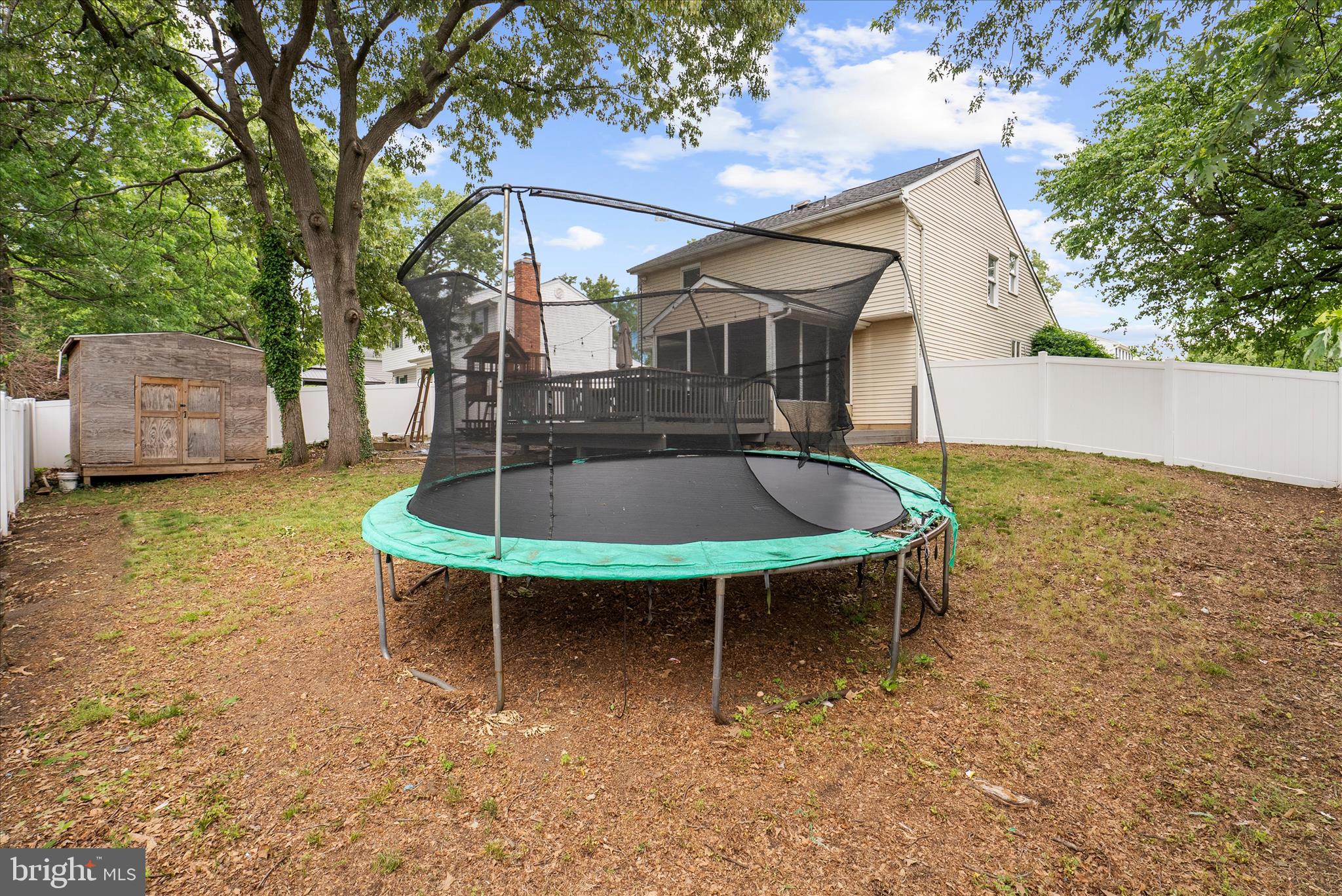 LINTHICUM OAKS - Residential