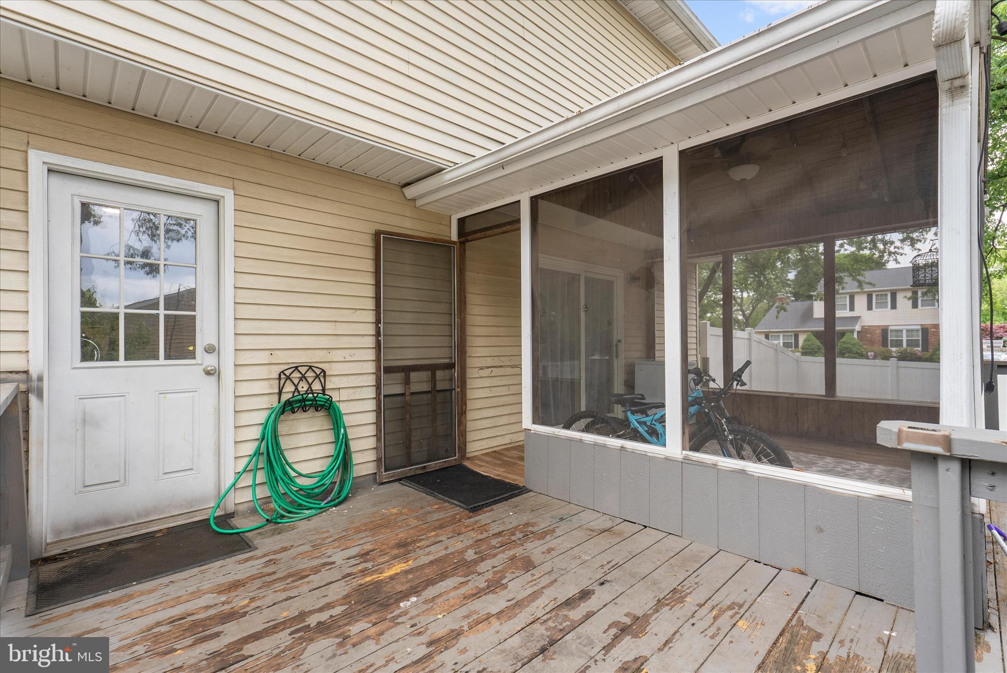 LINTHICUM OAKS - Residential