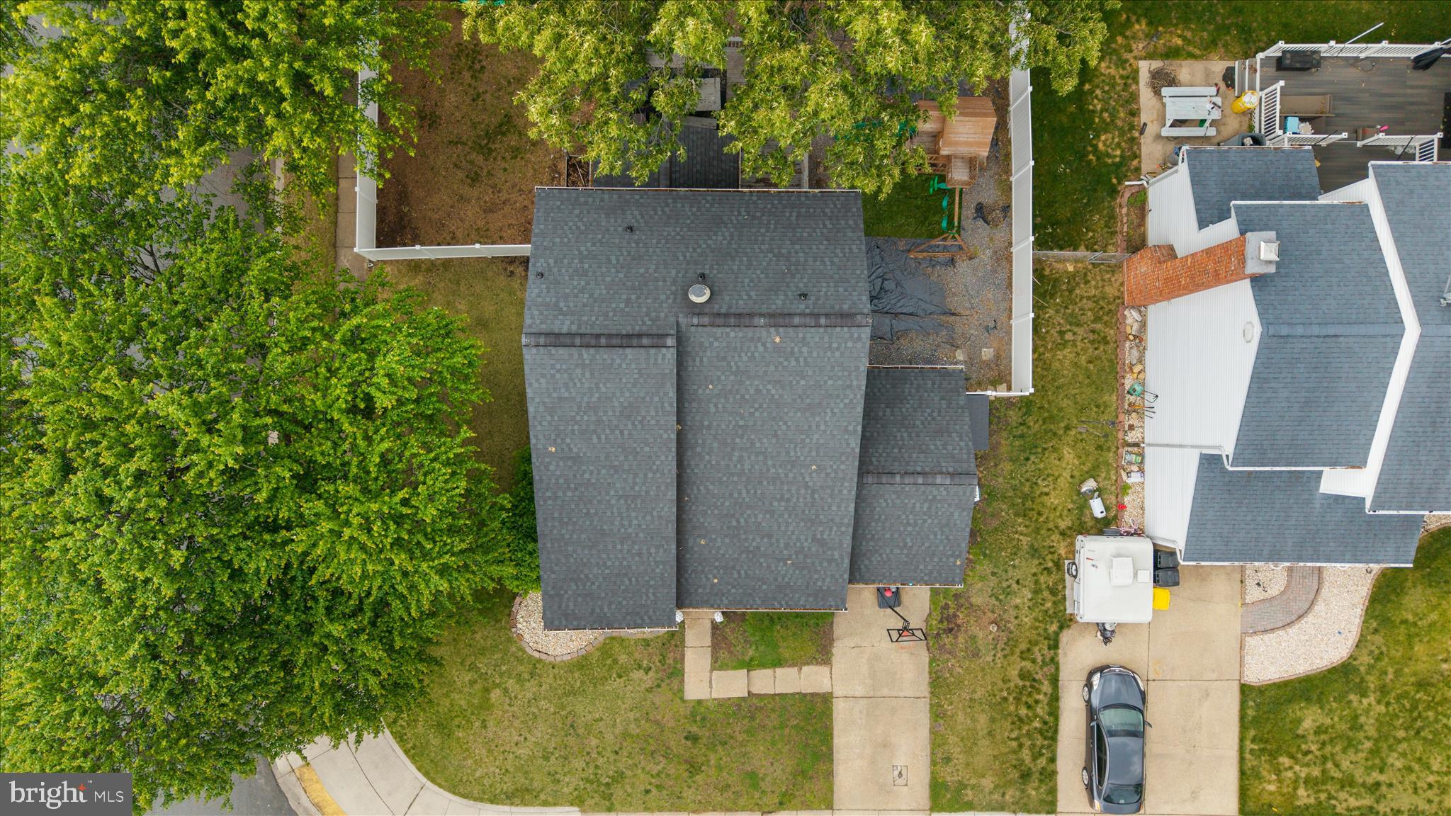 LINTHICUM OAKS - Residential