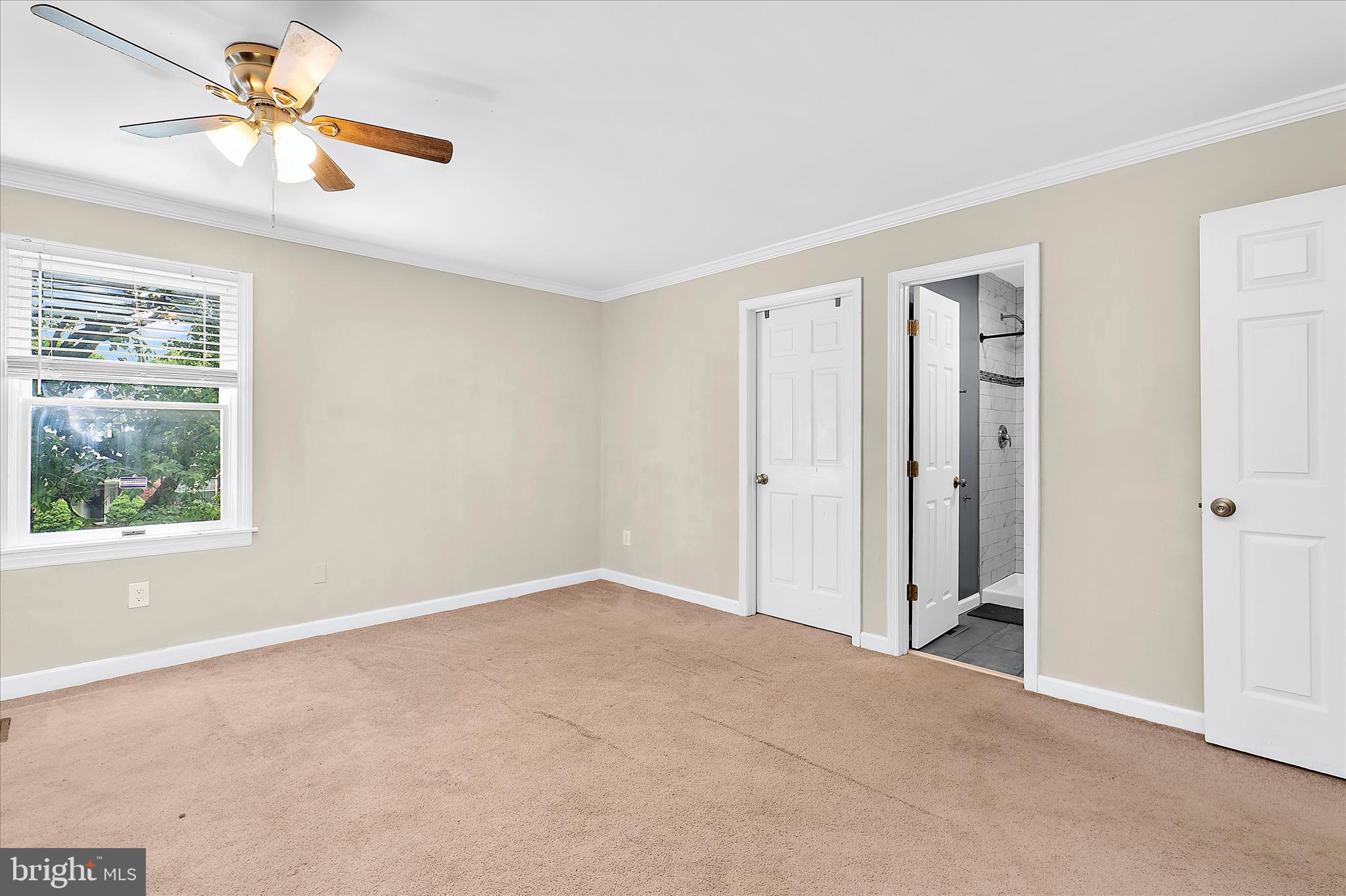 LINTHICUM OAKS - Residential