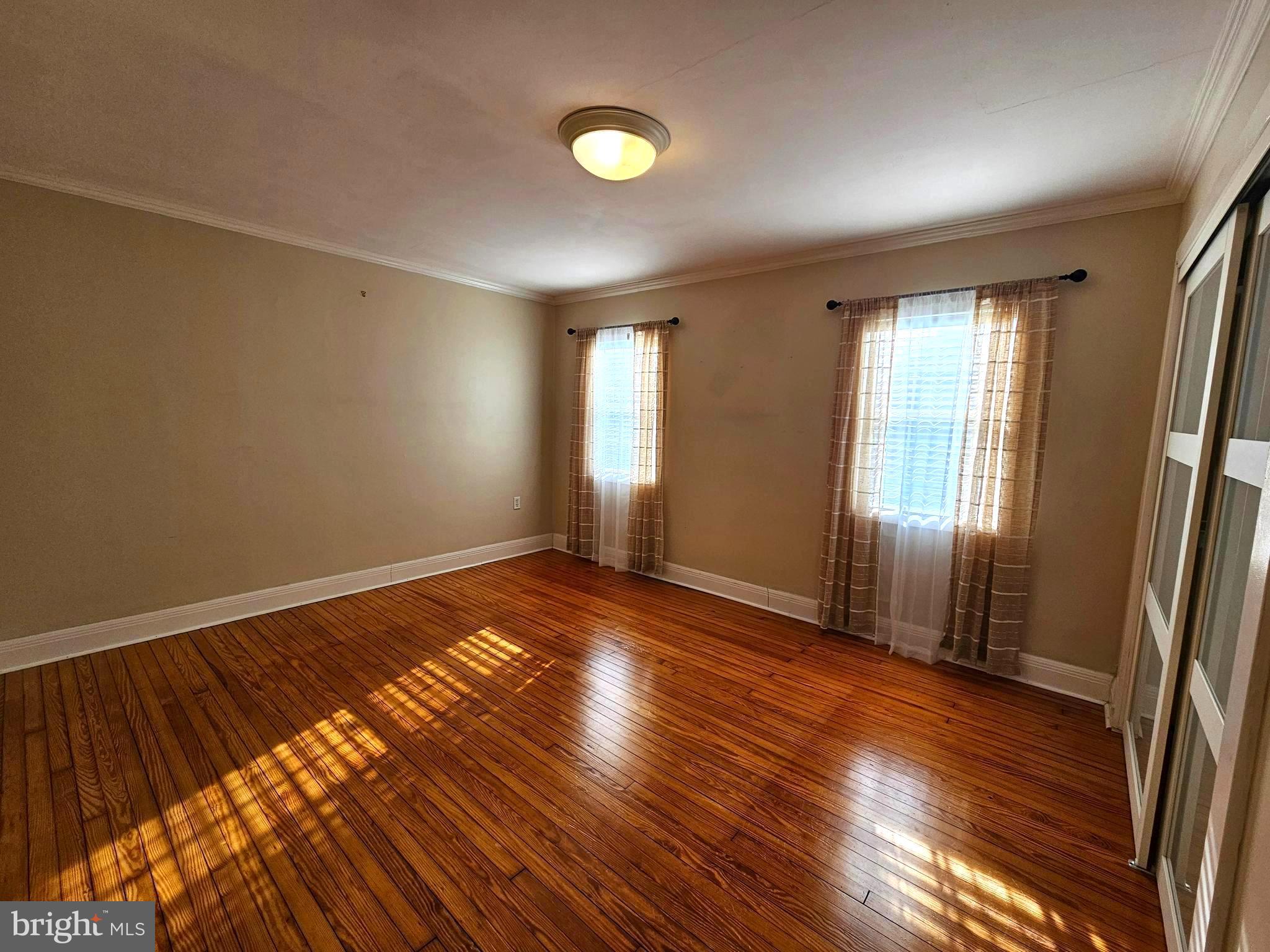 WEST SIDE - Residential