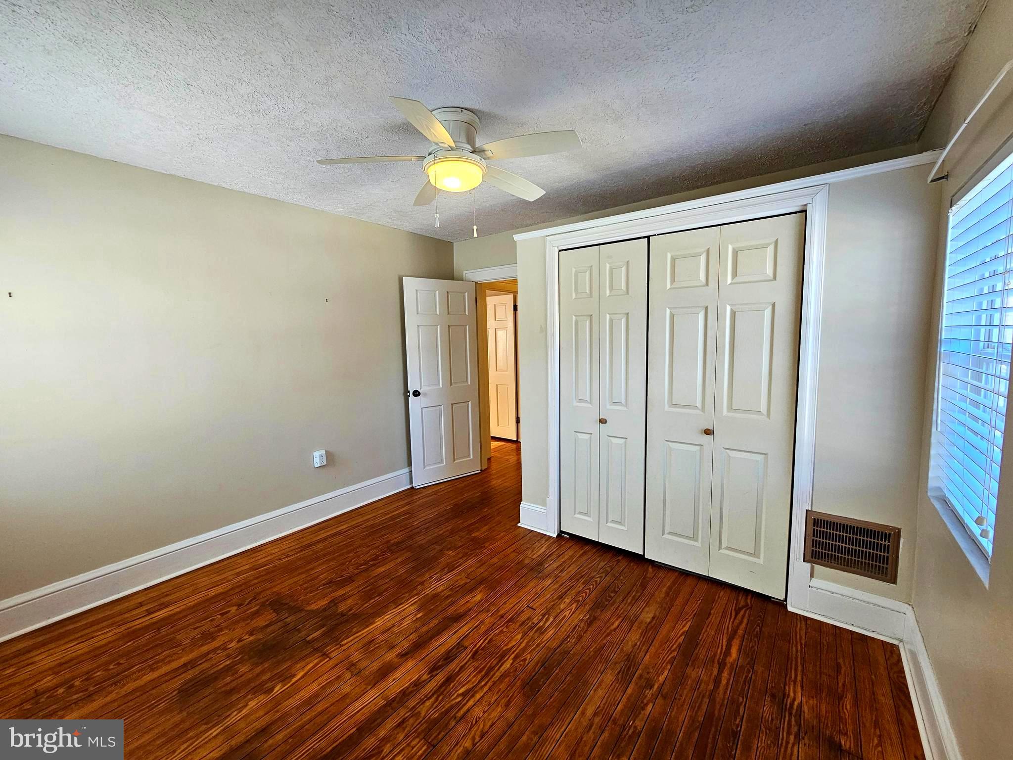 WEST SIDE - Residential