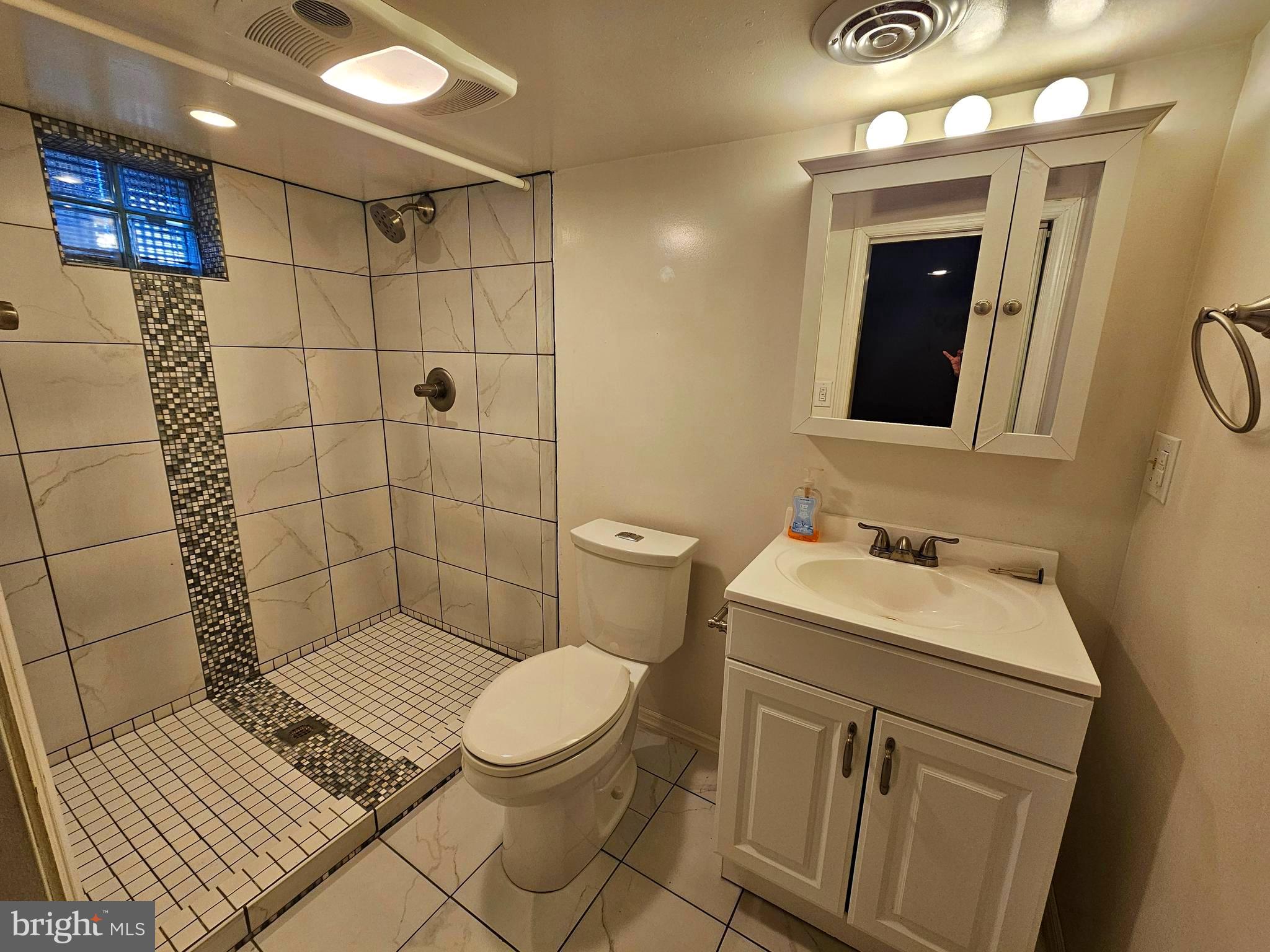 WEST SIDE - Residential