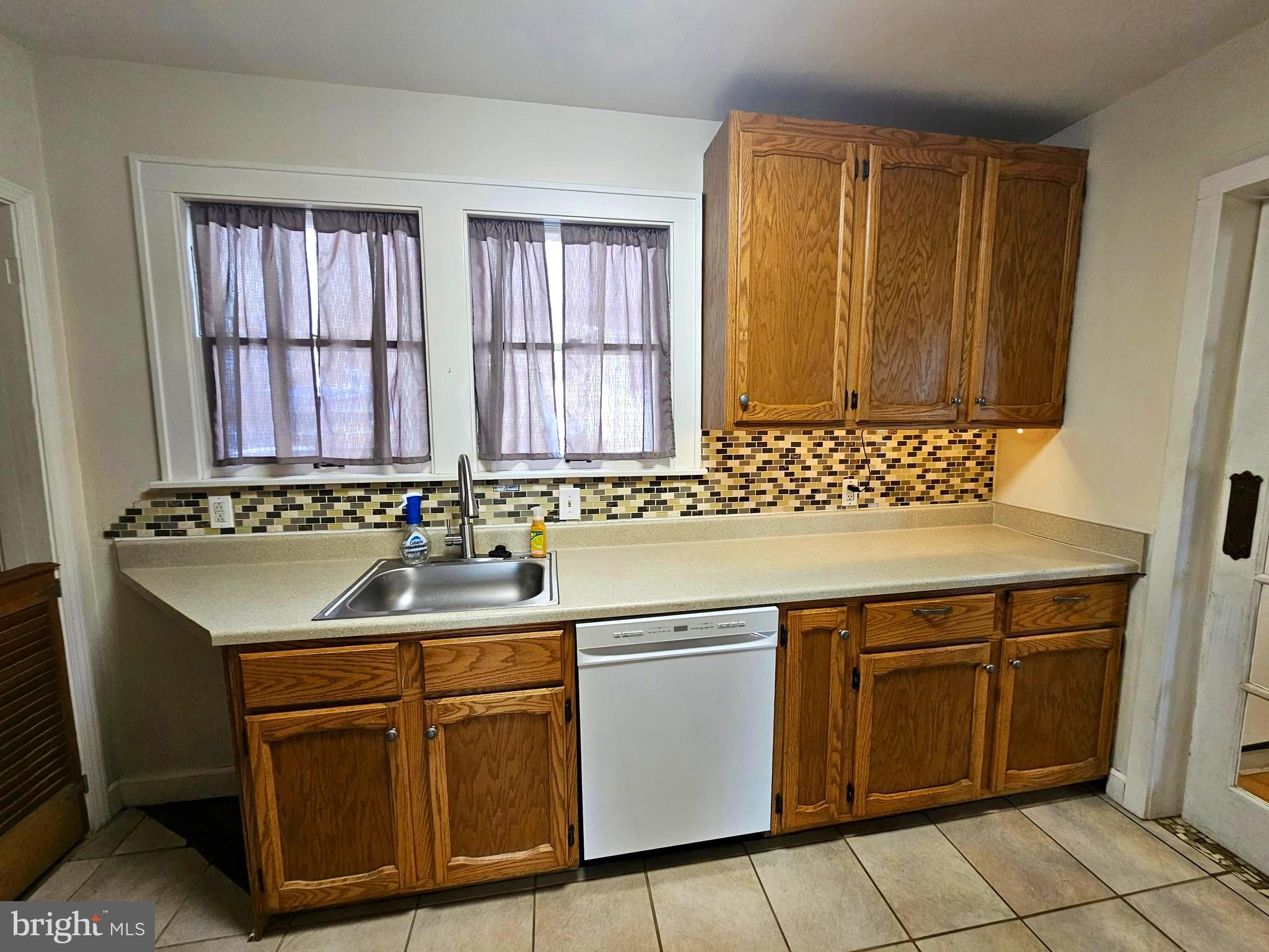 WEST SIDE - Residential