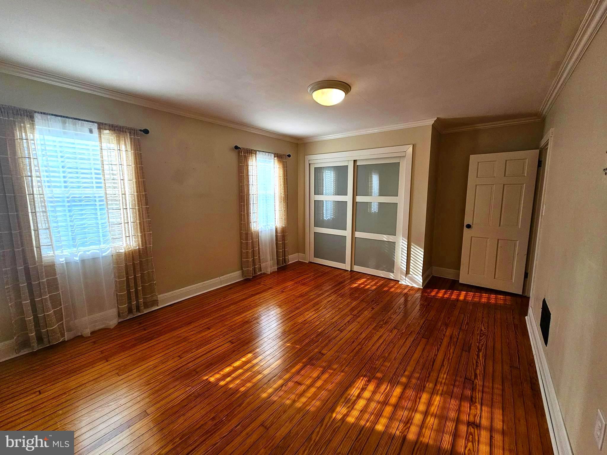 WEST SIDE - Residential