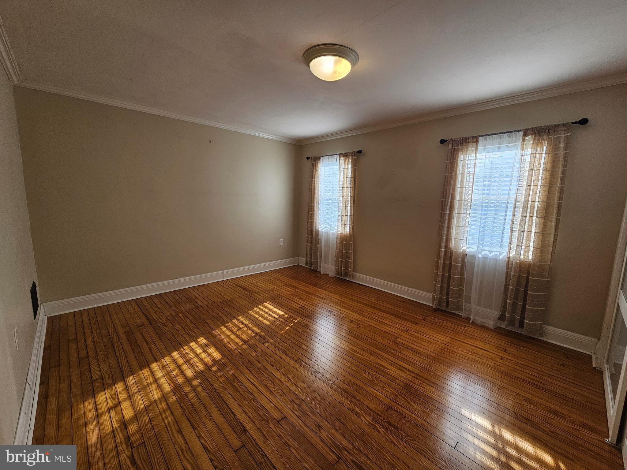 WEST SIDE - Residential