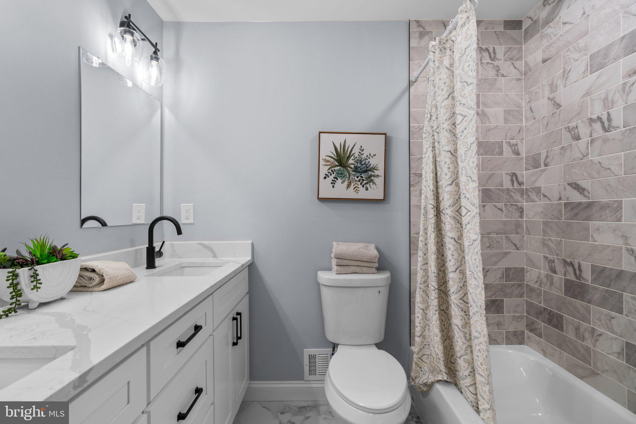 COLLEGE HEIGHTS TERRACE - Residential