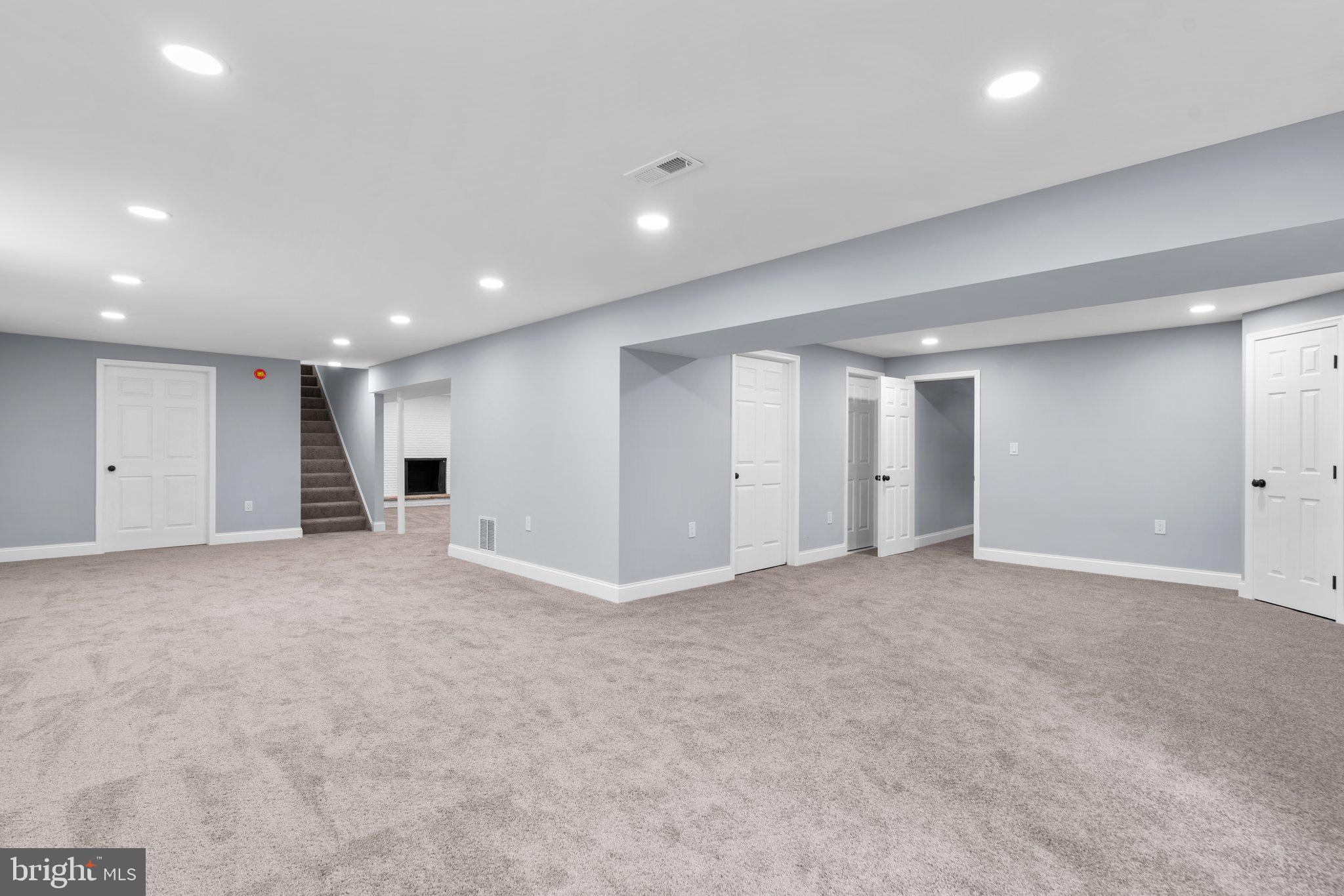 COLLEGE HEIGHTS TERRACE - Residential