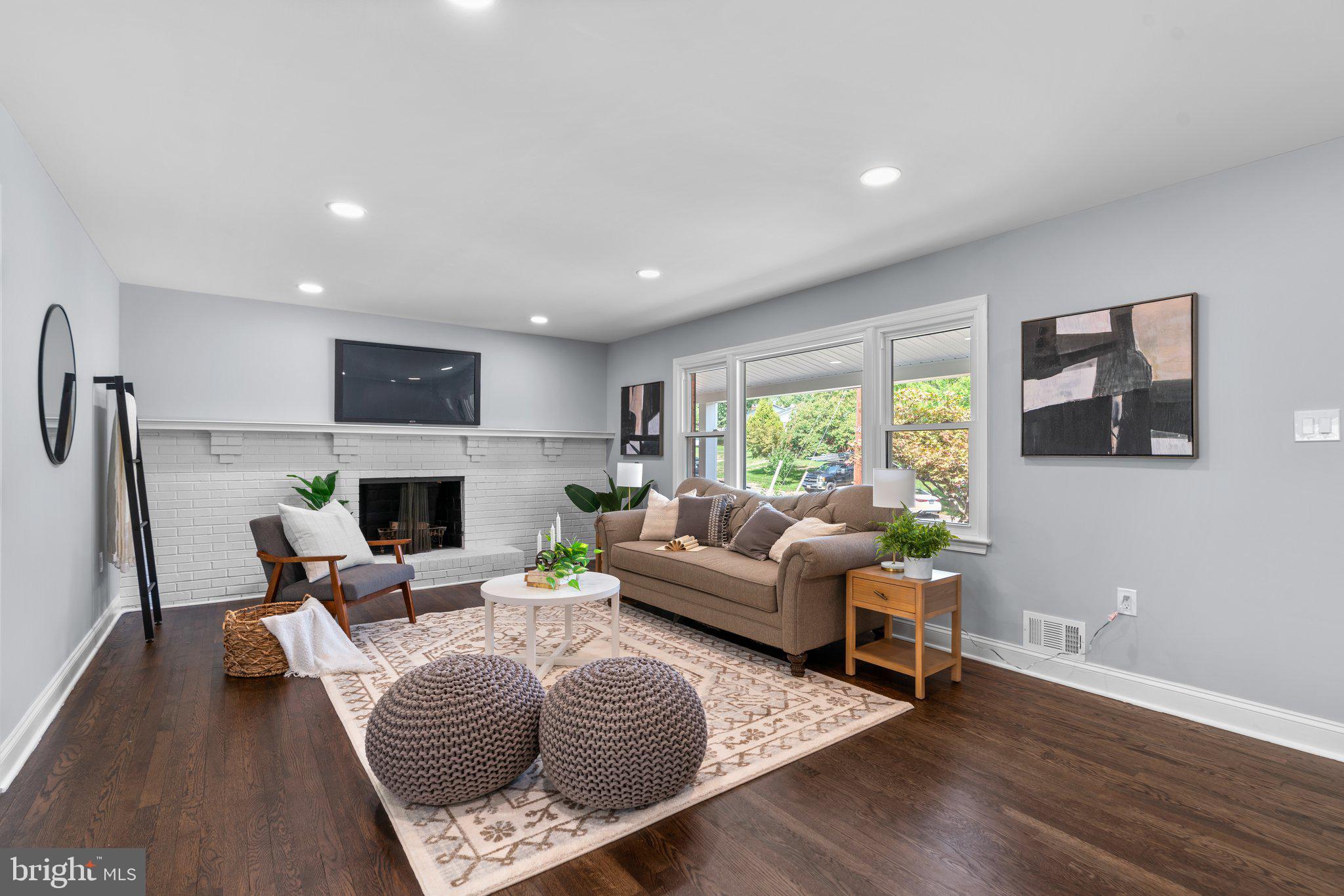 COLLEGE HEIGHTS TERRACE - Residential