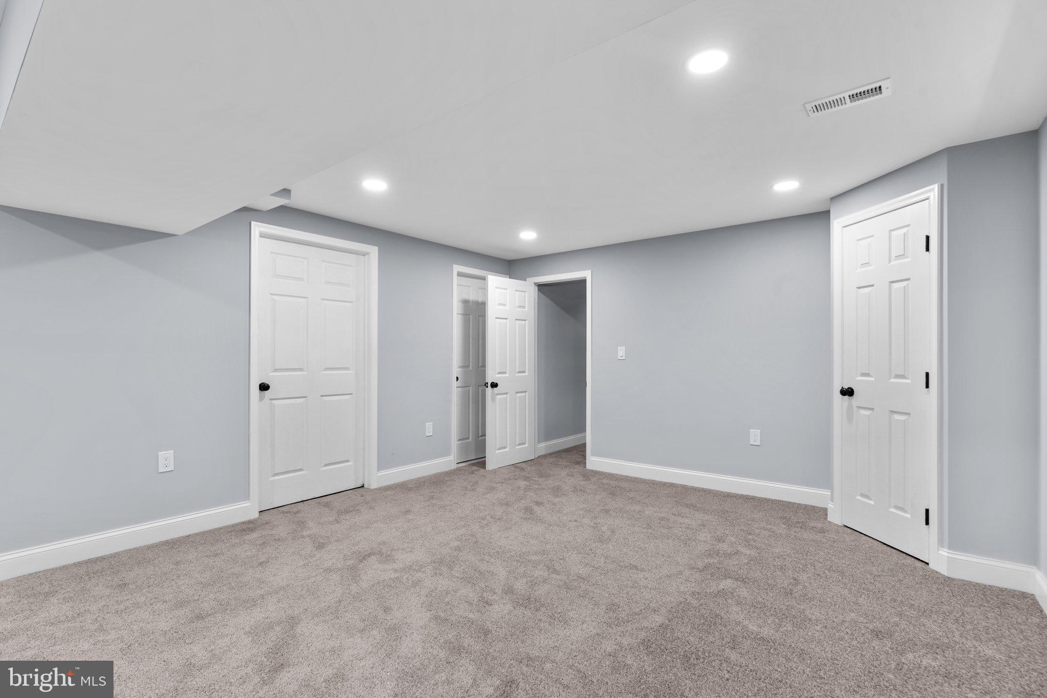 COLLEGE HEIGHTS TERRACE - Residential