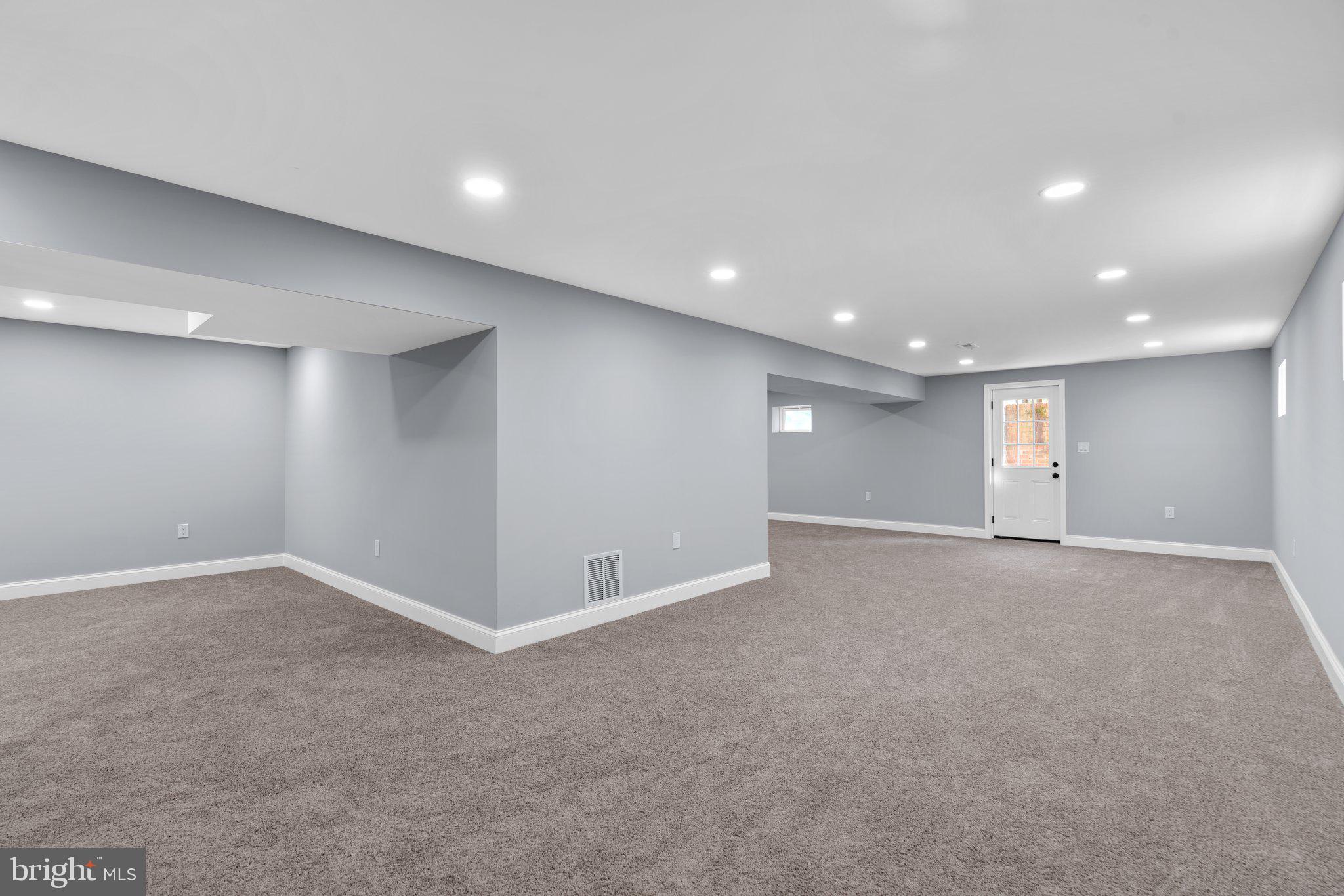 COLLEGE HEIGHTS TERRACE - Residential