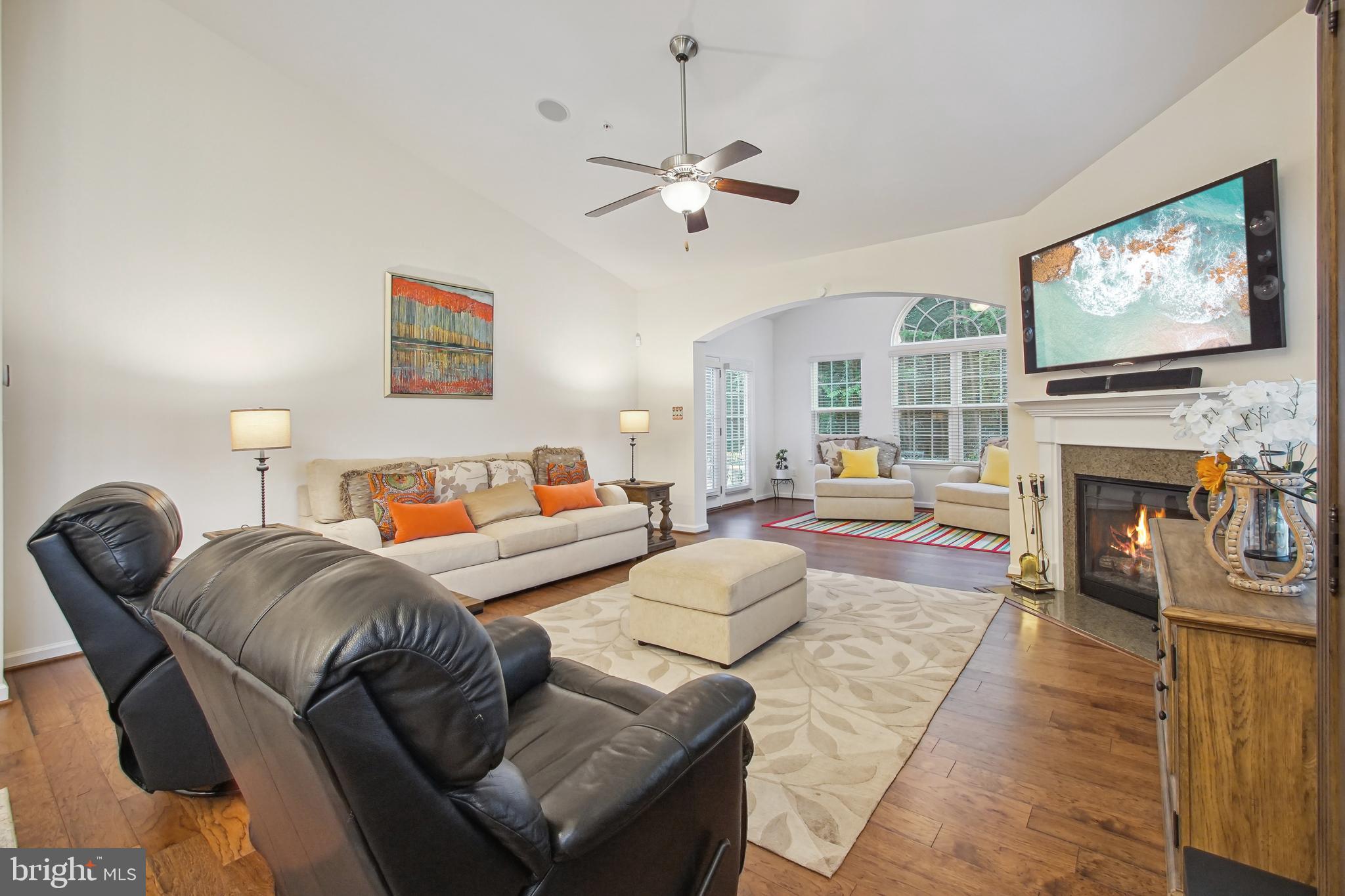 CENTRAL PARKE COLONIAL CHARLES - Residential