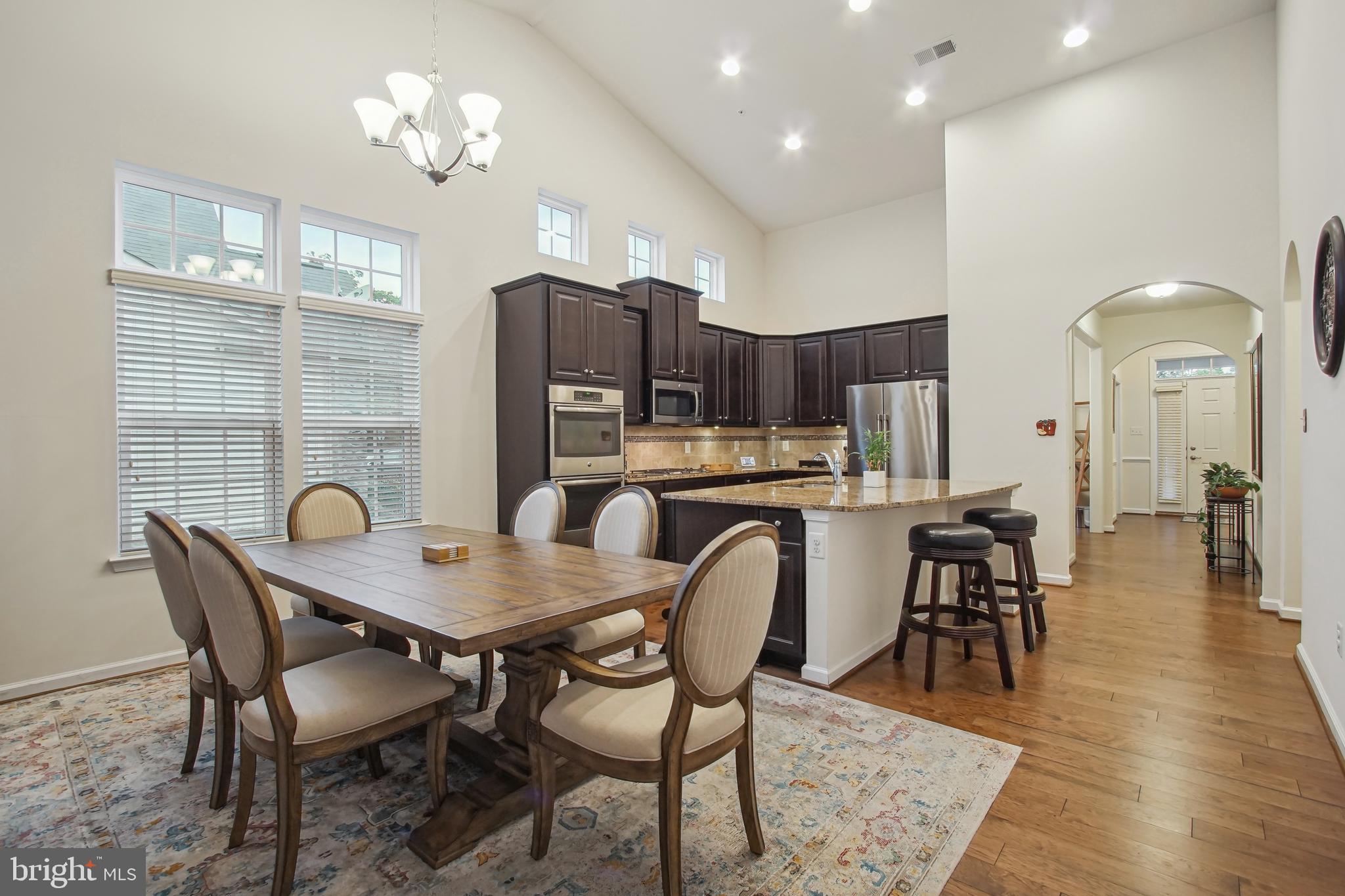 CENTRAL PARKE COLONIAL CHARLES - Residential