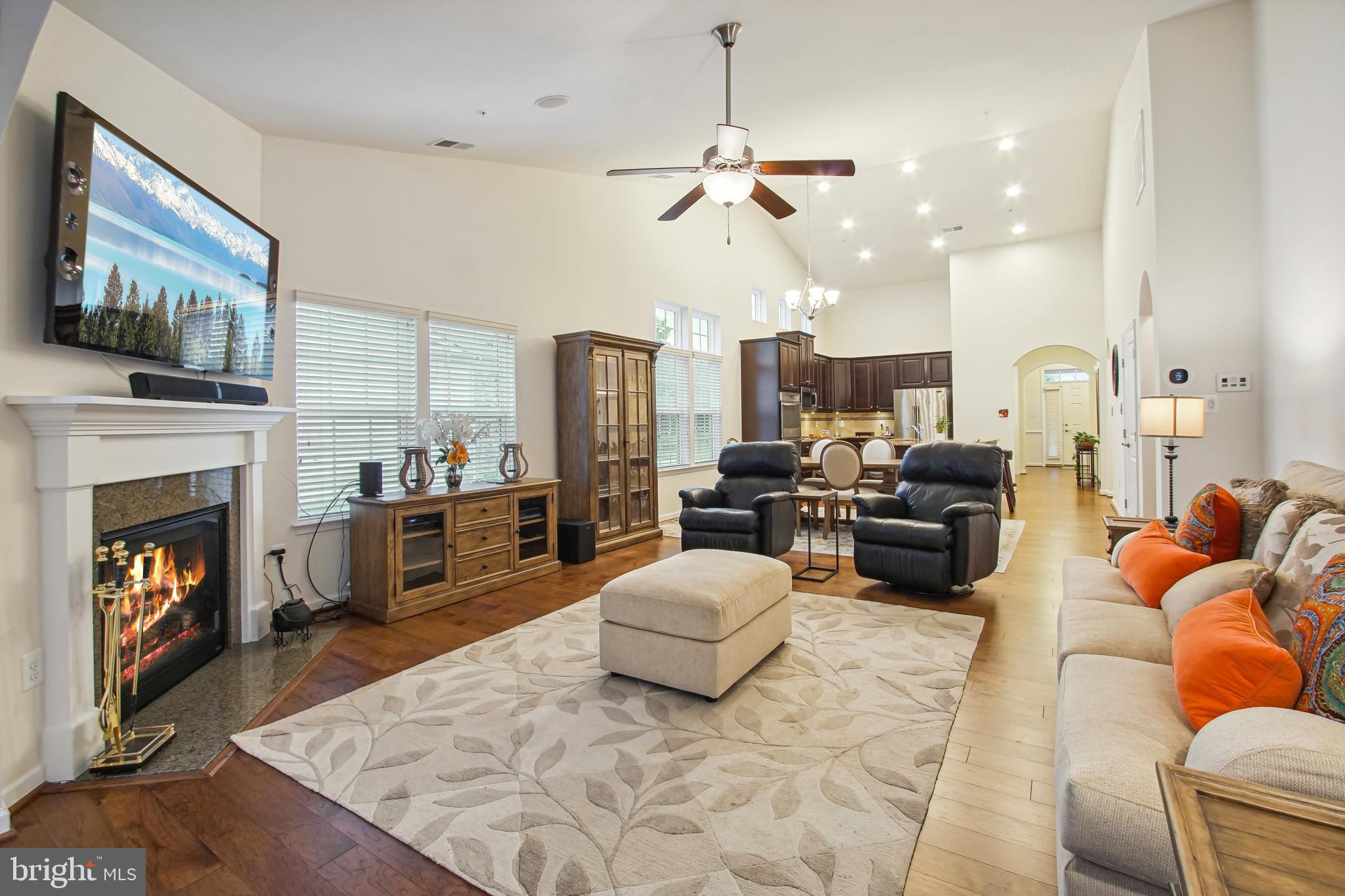 CENTRAL PARKE COLONIAL CHARLES - Residential